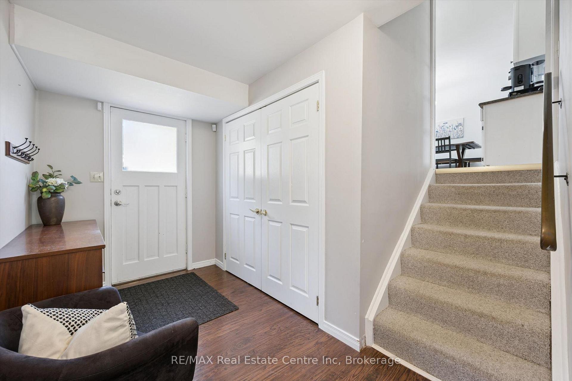 Photo 18 of 35 Golfview Road, Guelph, Victoria North — HOMEH