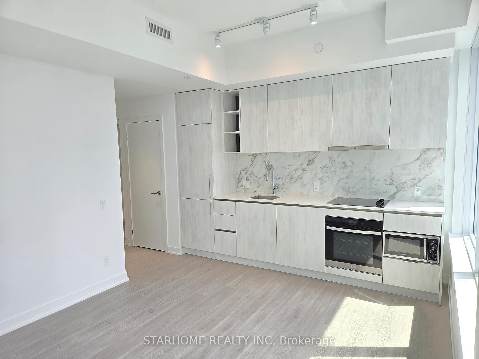 Photo 2 of Unit 4615, 8 Wellesley Street W, Toronto, Bay Street Corridor — HOMEH