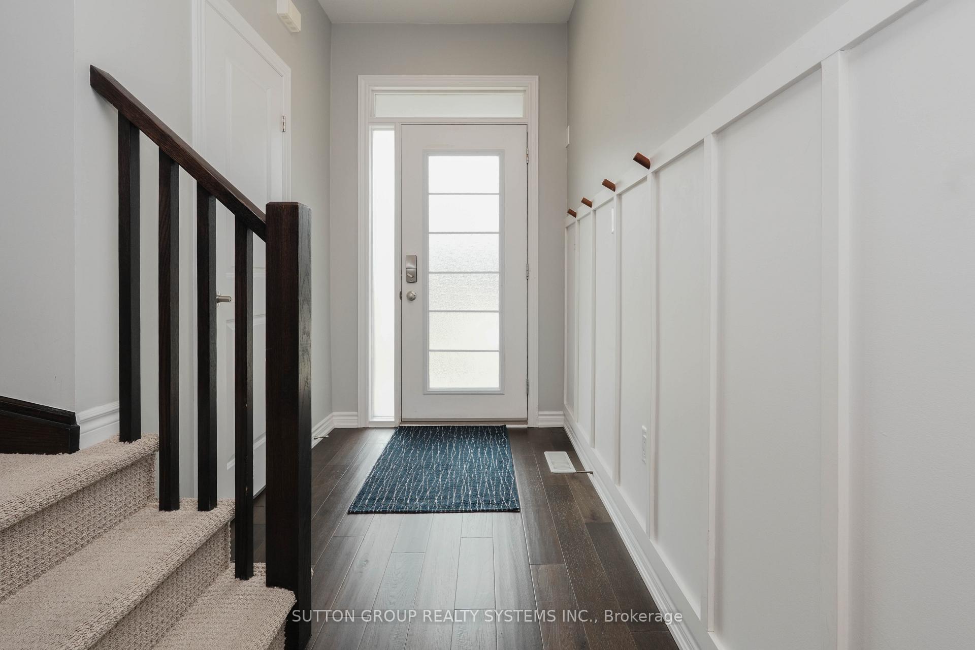 Photo 3 of 4883 Connor Drive, Lincoln, Beamsville — HOMEH