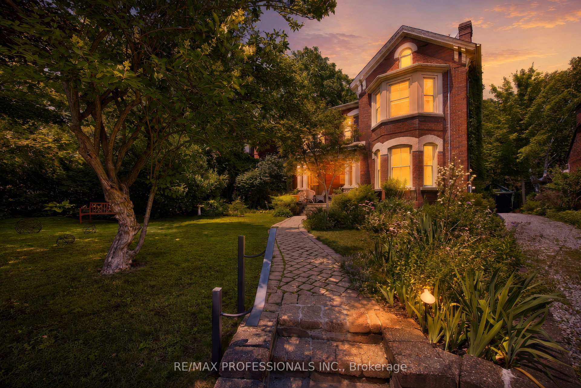 Photo 2 of 26 Bedford Street, Port Hope — HOMEH