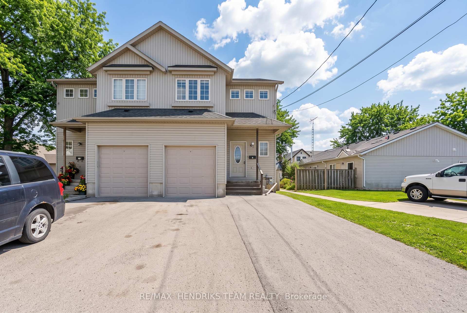 Photo 2 of 2 Townline Road E, Thorold, Thorold Downtown — HOMEH