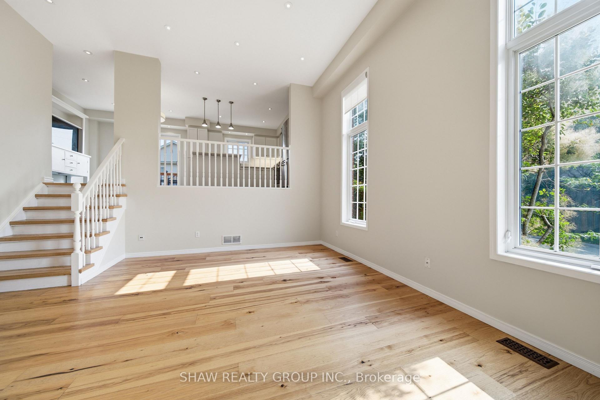 Photo 5 of 610 Violet Street, Waterloo, Columbia Forest/Clair Hills — HOMEH