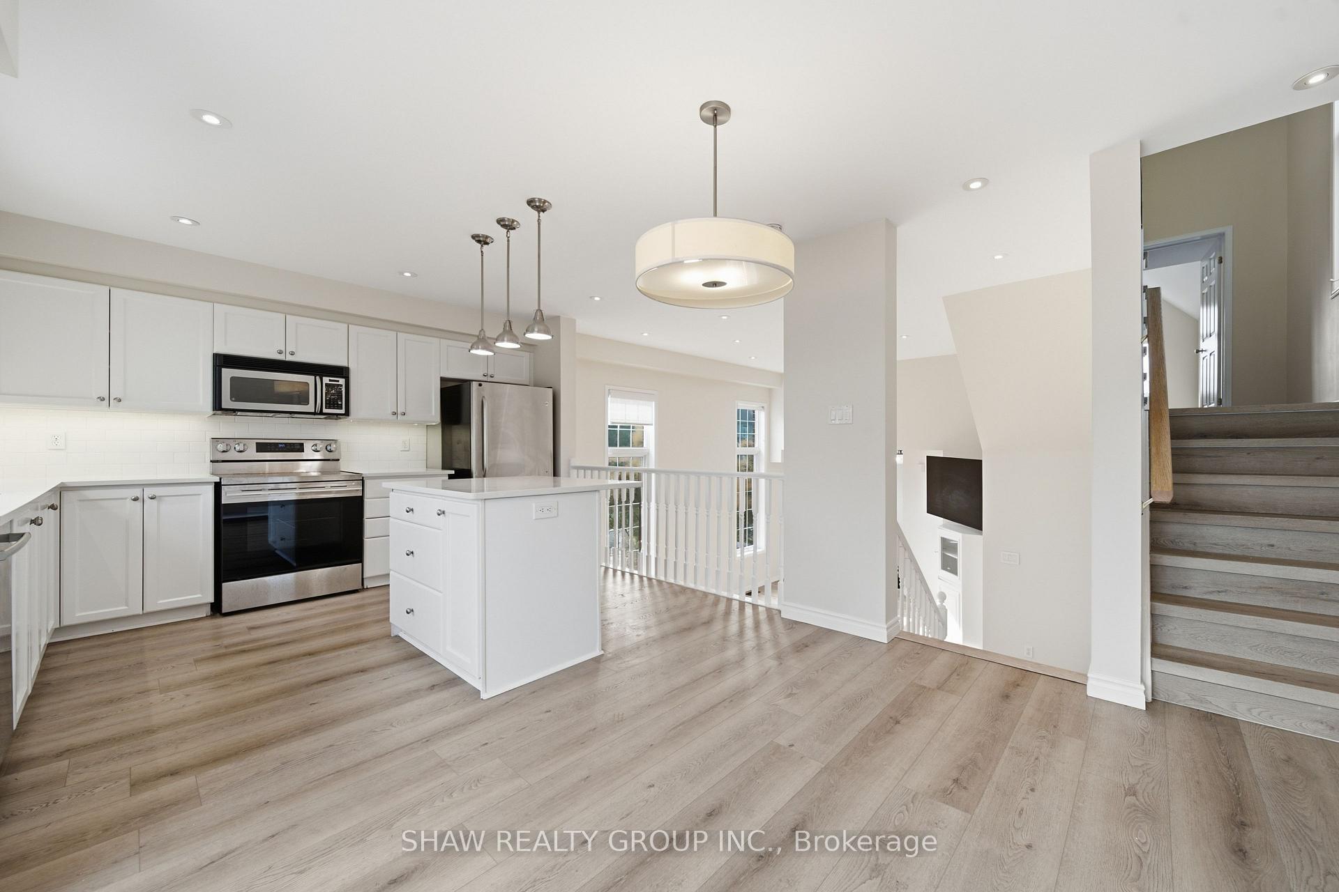 Photo 15 of 610 Violet Street, Waterloo, Columbia Forest/Clair Hills — HOMEH