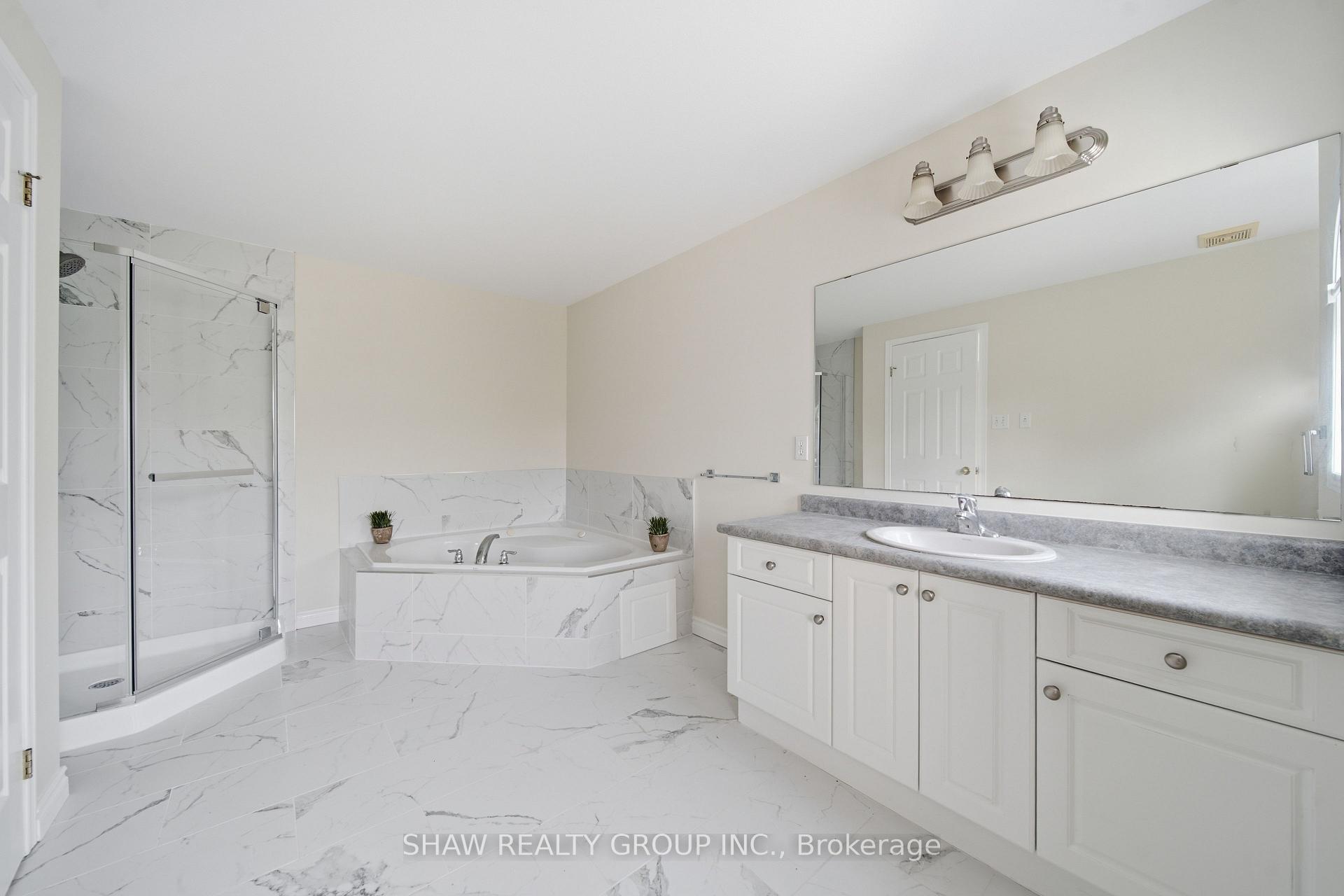 Photo 26 of 610 Violet Street, Waterloo, Columbia Forest/Clair Hills — HOMEH