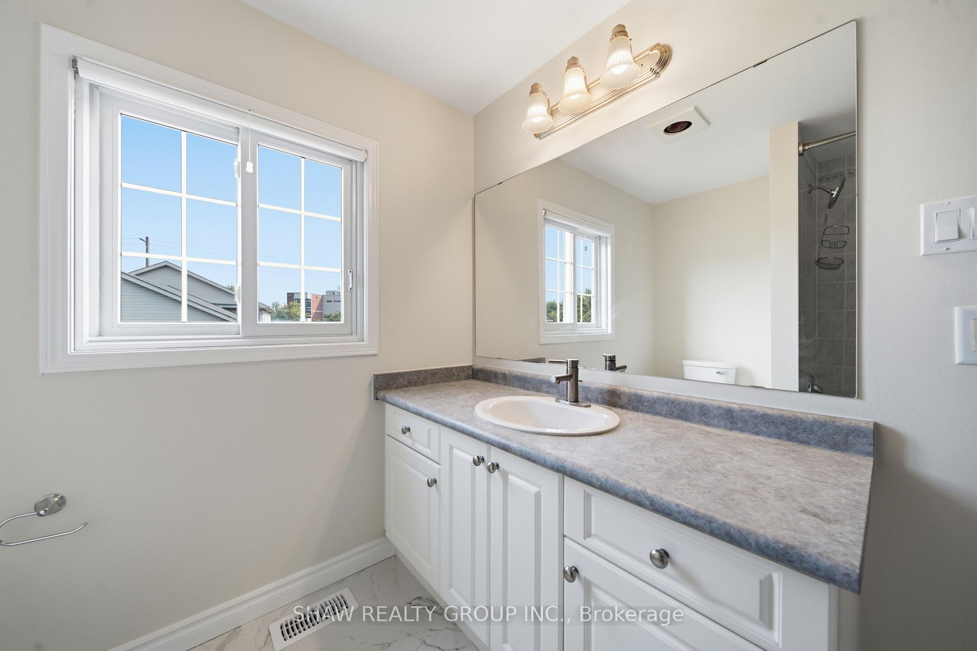 Photo 35 of 610 Violet Street, Waterloo, Columbia Forest/Clair Hills — HOMEH