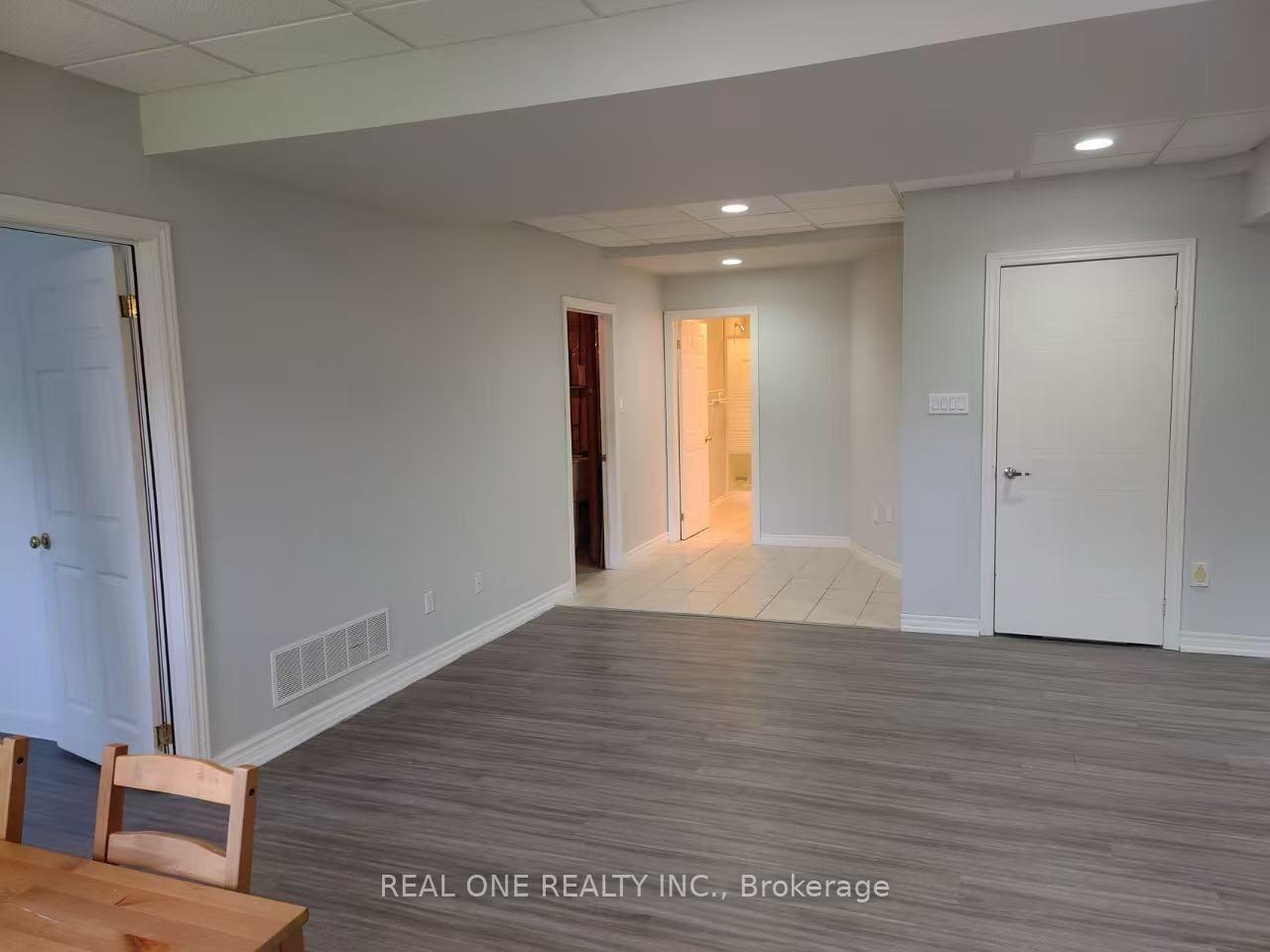 Photo 12 of 70 Closs Square, Aurora, Aurora Village — HOMEH
