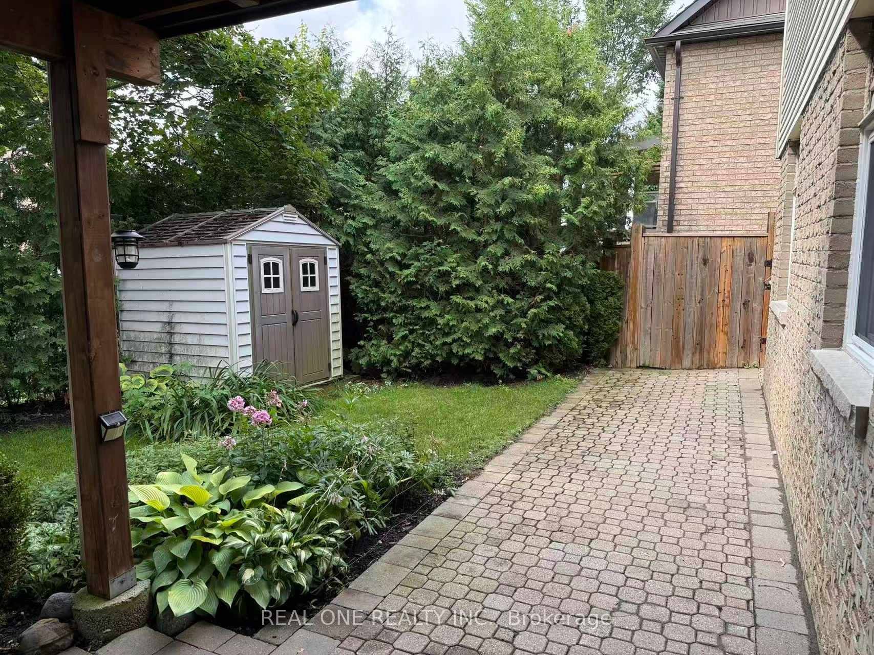 Photo 15 of 70 Closs Square, Aurora, Aurora Village — HOMEH