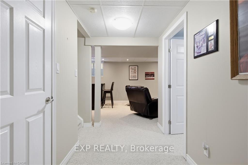 Photo 23 of 138 Stiefelmeyer Crescent, Wilmot, Baden — HOMEH