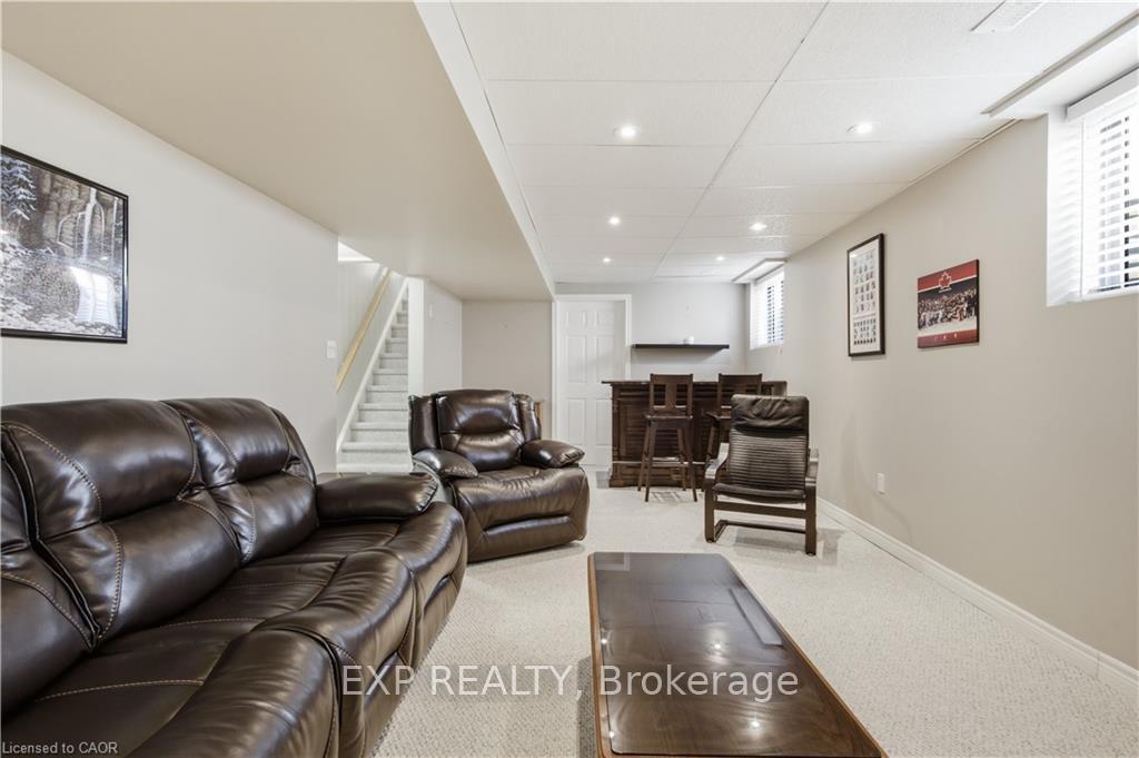 Photo 26 of 138 Stiefelmeyer Crescent, Wilmot, Baden — HOMEH