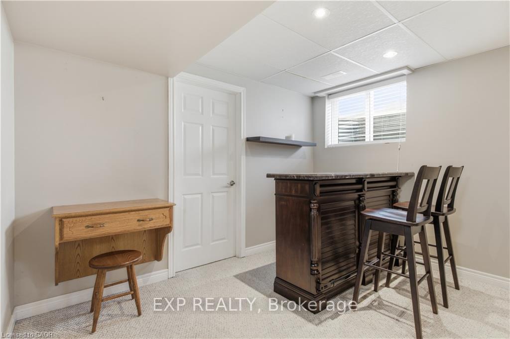 Photo 27 of 138 Stiefelmeyer Crescent, Wilmot, Baden — HOMEH