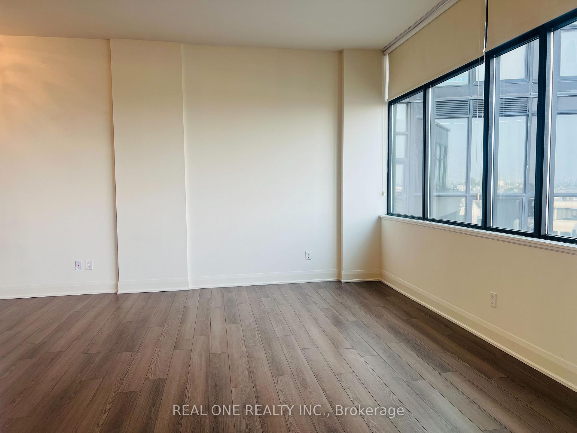 Photo 3 of Unit 505, 2900 Highway 7 West, Vaughan, Vaughan Corporate Centre — HOMEH