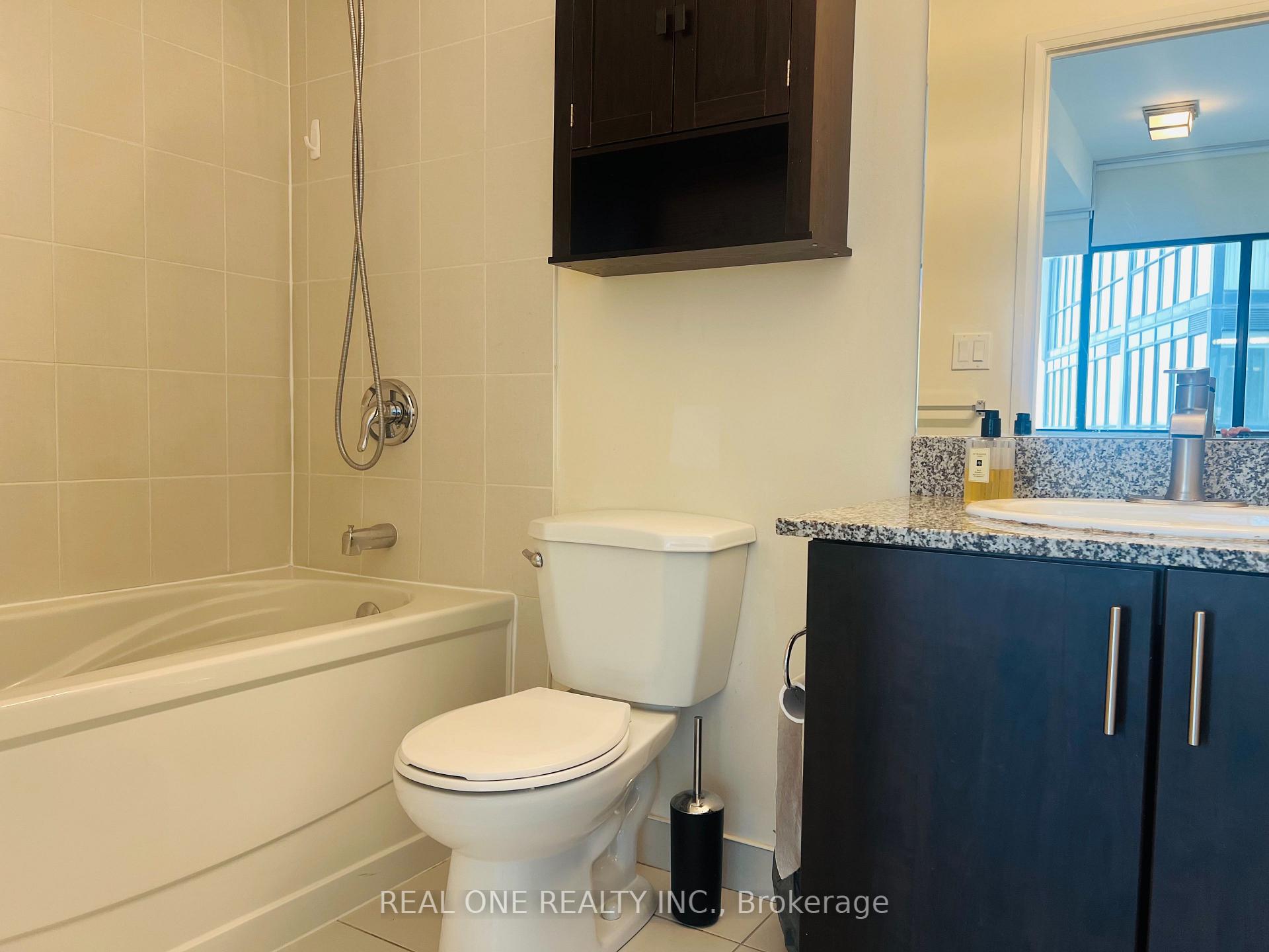 Photo 16 of Unit 505, 2900 Highway 7 West, Vaughan, Vaughan Corporate Centre — HOMEH