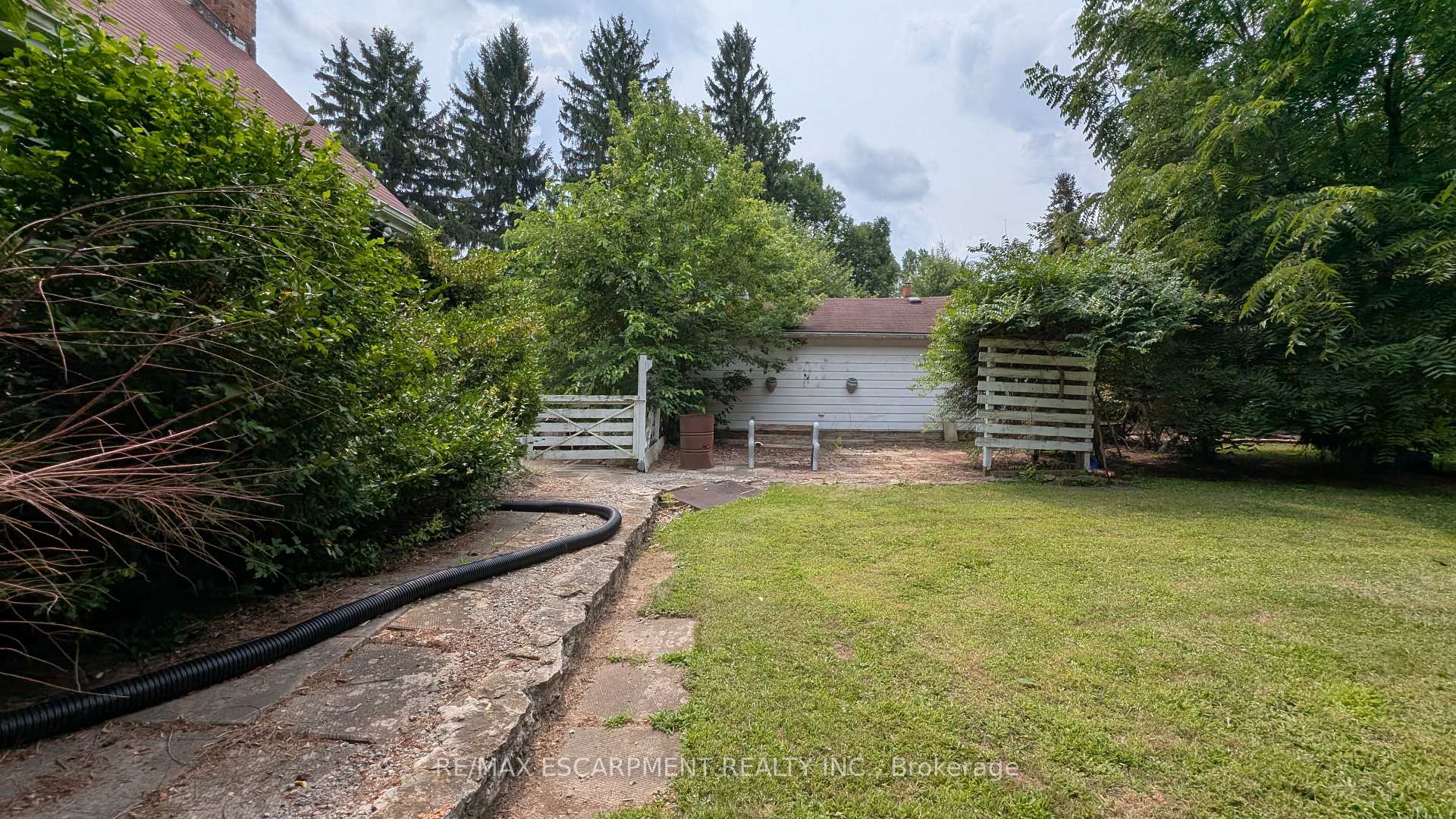Photo 18 of 127 Brant Road, Brant, Paris — HOMEH