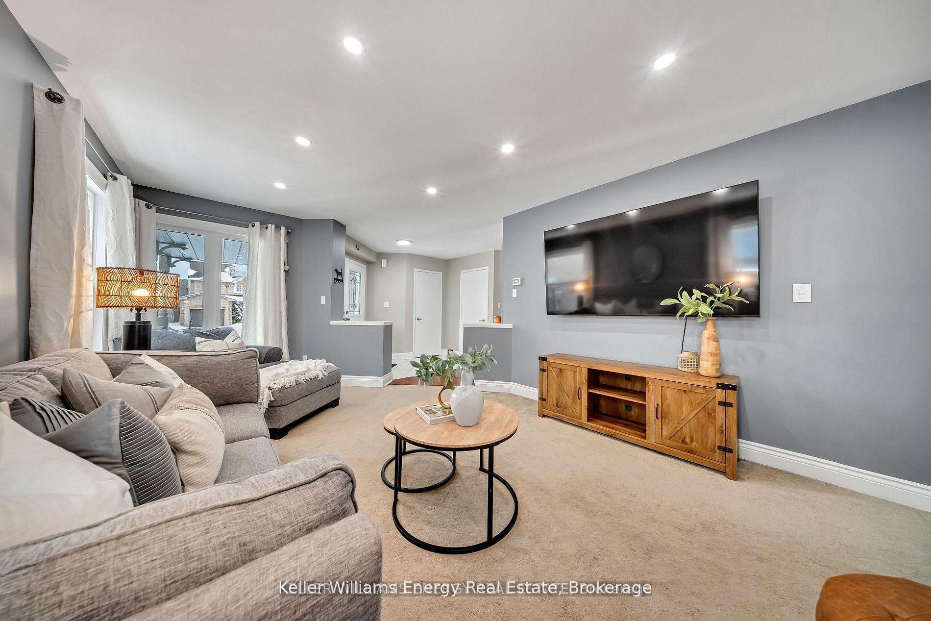 Photo 12 of 179 Wilkins Crescent, Clarington, Courtice — HOMEH