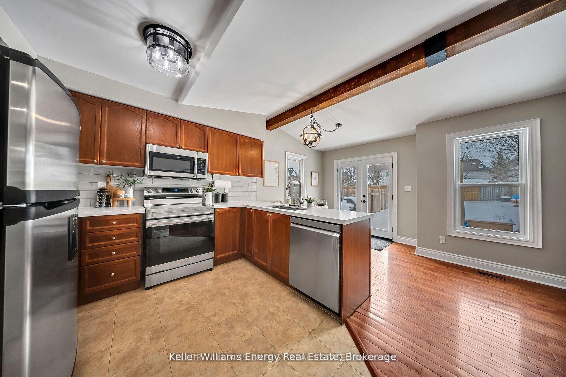 Photo 14 of 179 Wilkins Crescent, Clarington, Courtice — HOMEH