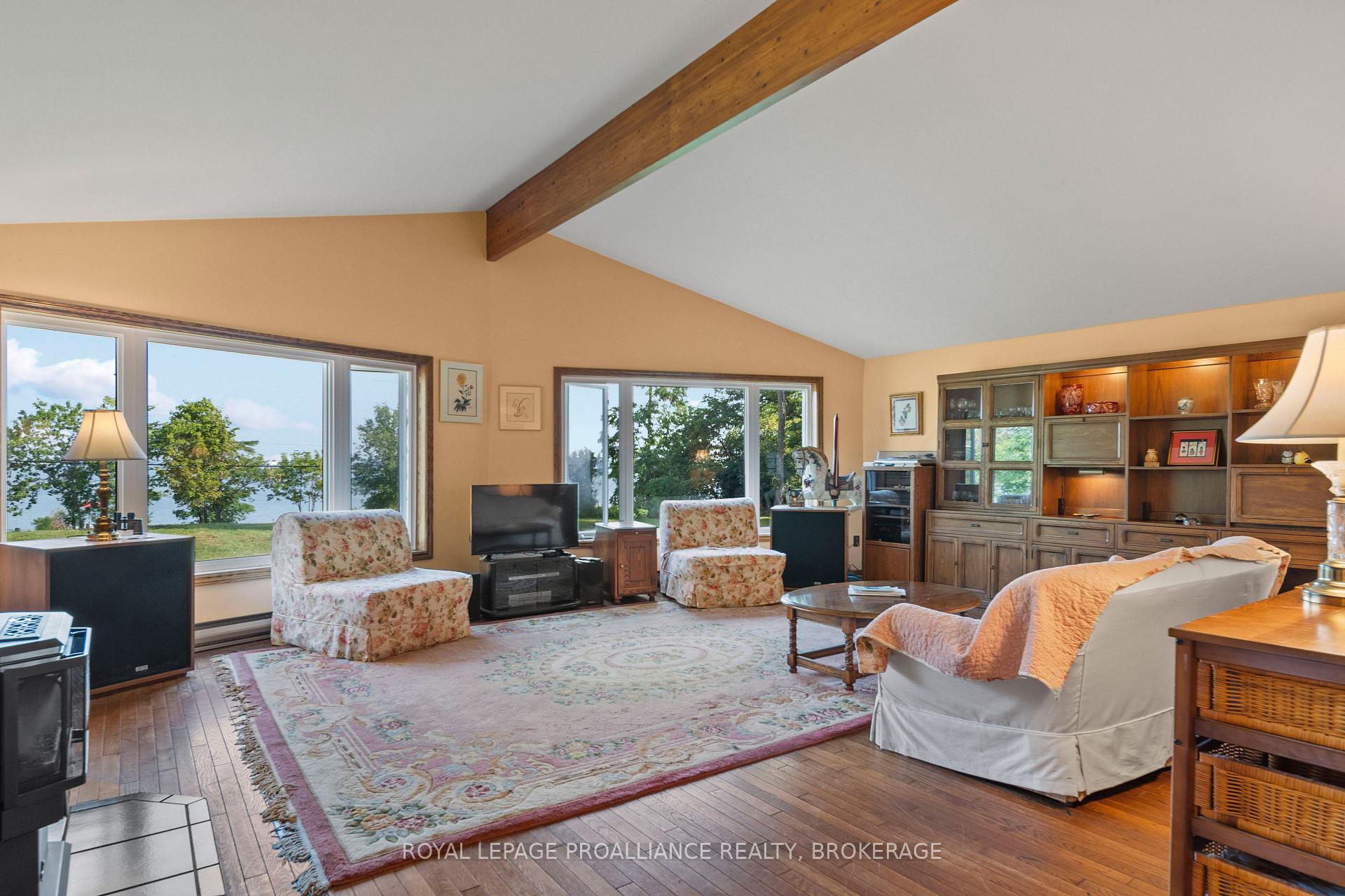 Photo 7 of 1039 96 Highway, Frontenac Islands, Wolfe Island — HOMEH