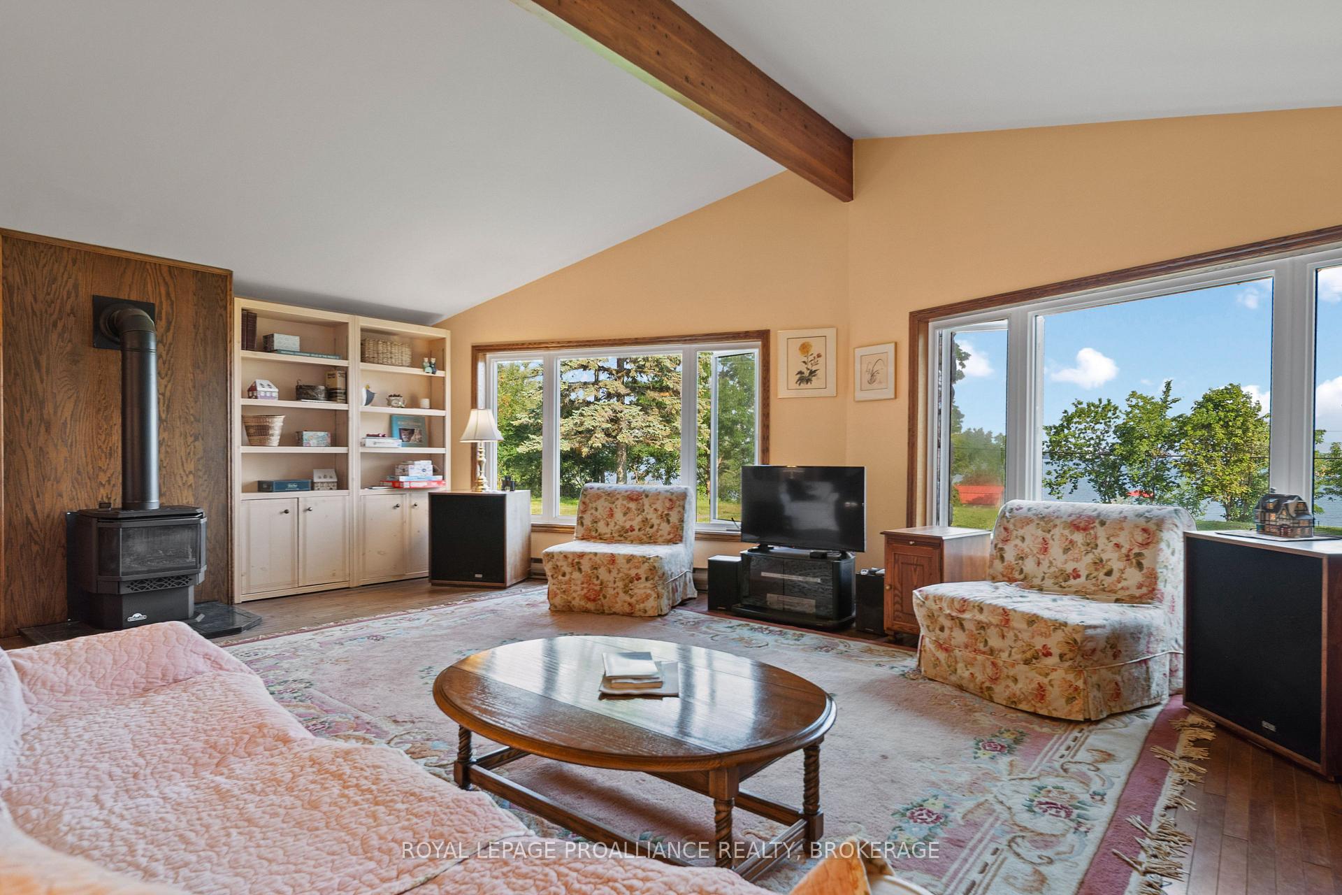 Photo 9 of 1039 96 Highway, Frontenac Islands, Wolfe Island — HOMEH