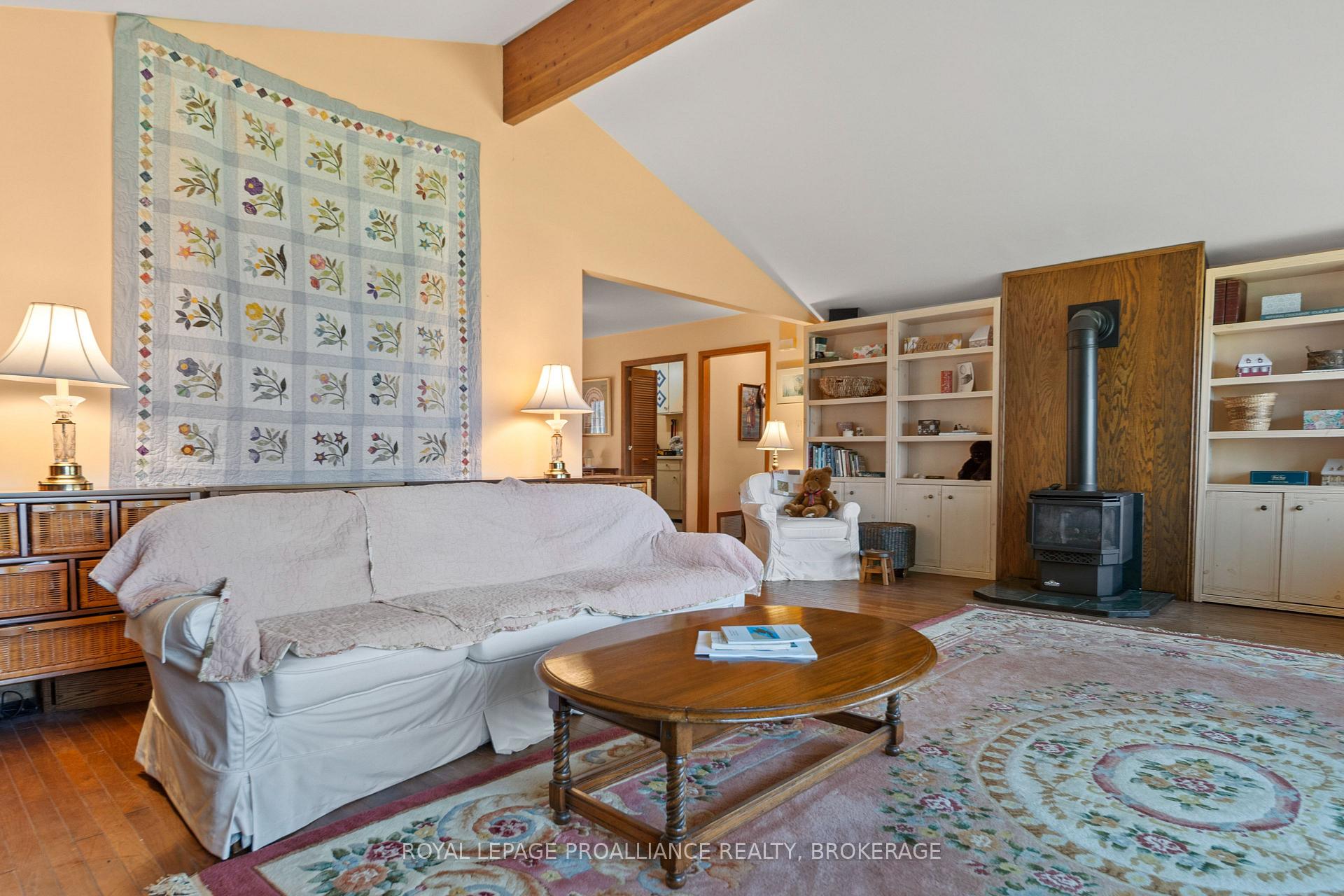 Photo 11 of 1039 96 Highway, Frontenac Islands, Wolfe Island — HOMEH