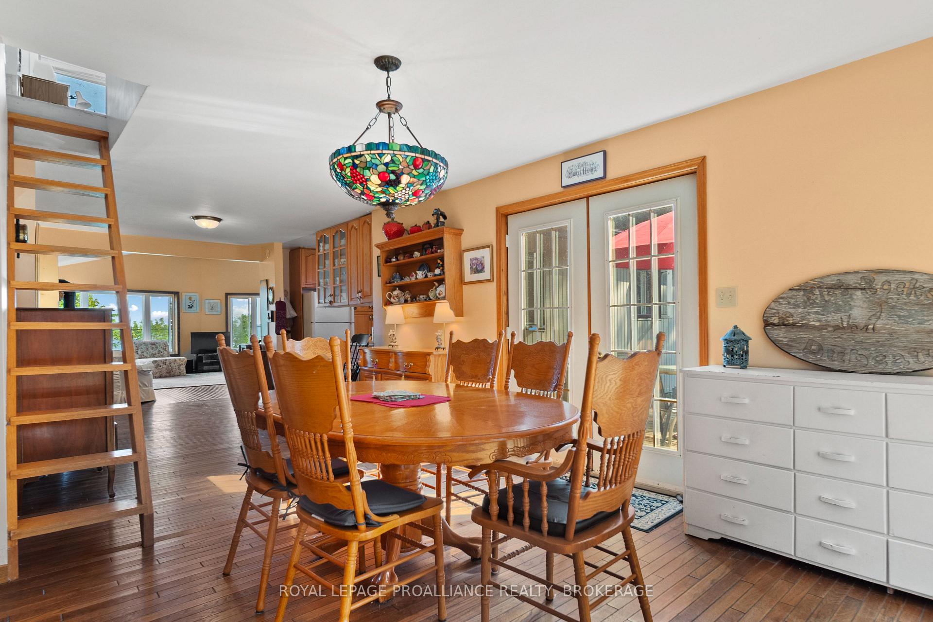 Photo 18 of 1039 96 Highway, Frontenac Islands, Wolfe Island — HOMEH