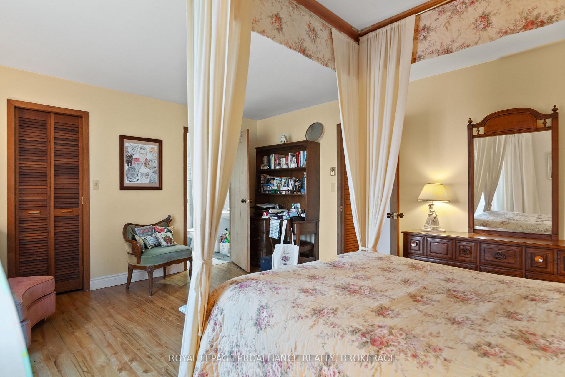 Photo 21 of 1039 96 Highway, Frontenac Islands, Wolfe Island — HOMEH