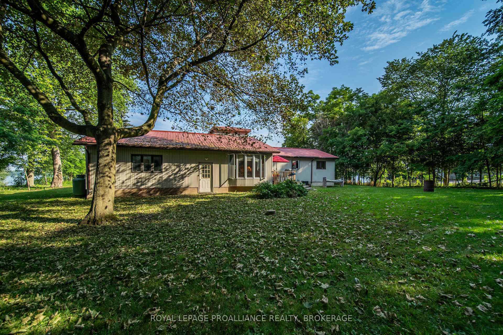 Photo 31 of 1039 96 Highway, Frontenac Islands, Wolfe Island — HOMEH