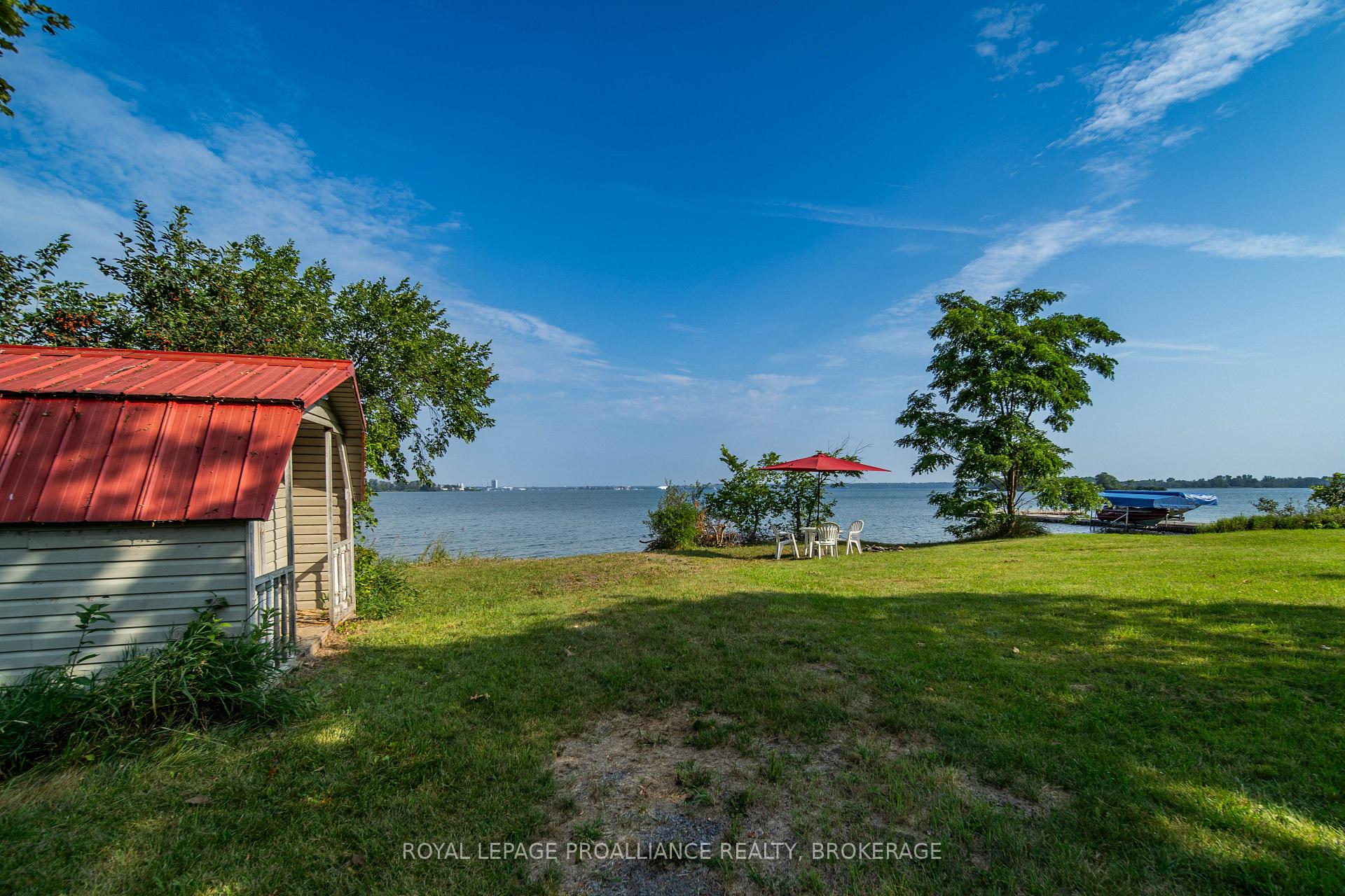 Photo 36 of 1039 96 Highway, Frontenac Islands, Wolfe Island — HOMEH