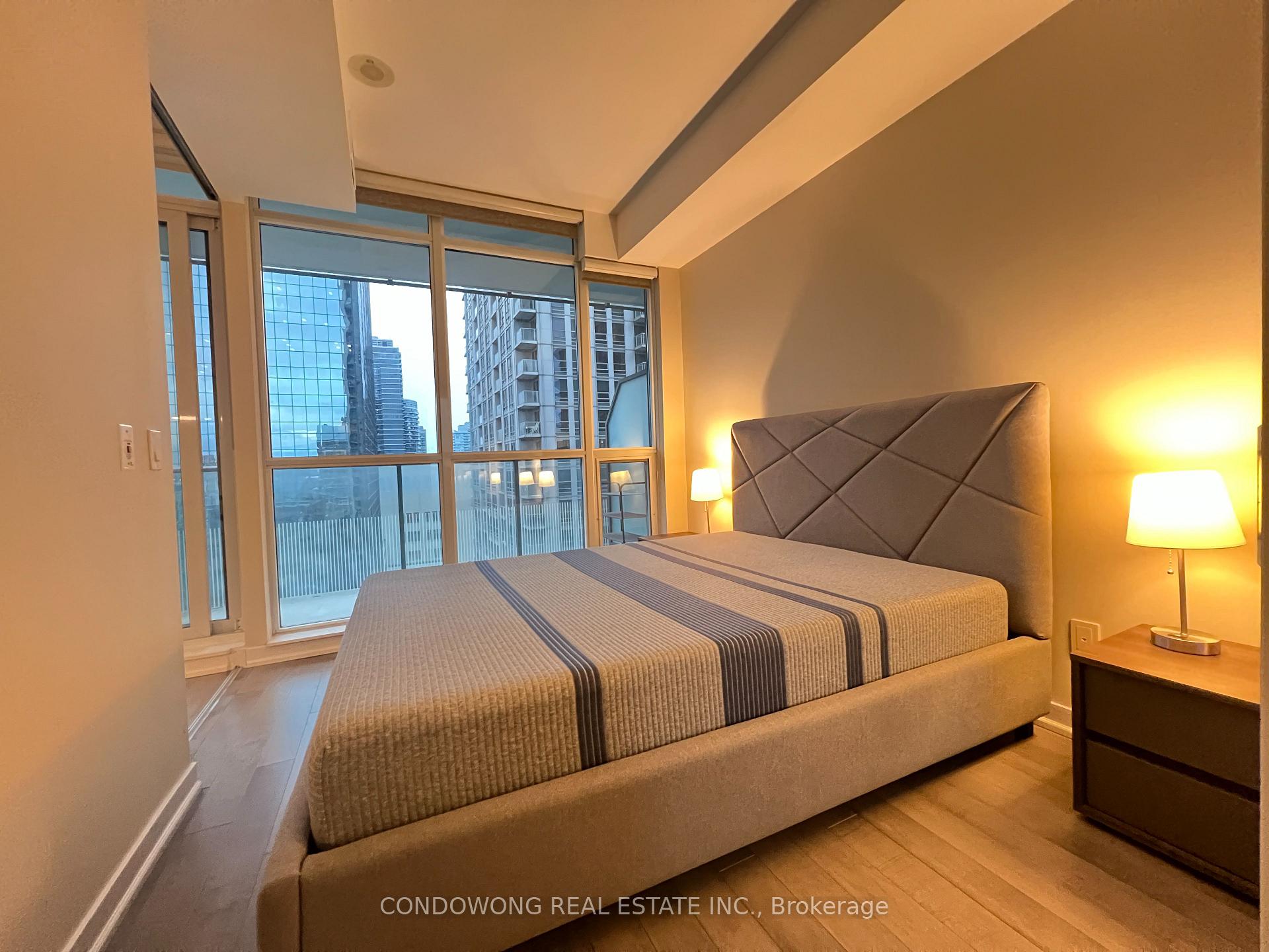 Photo 5 of Unit 1803, 770 Bay Street, Toronto, Bay Street Corridor — HOMEH