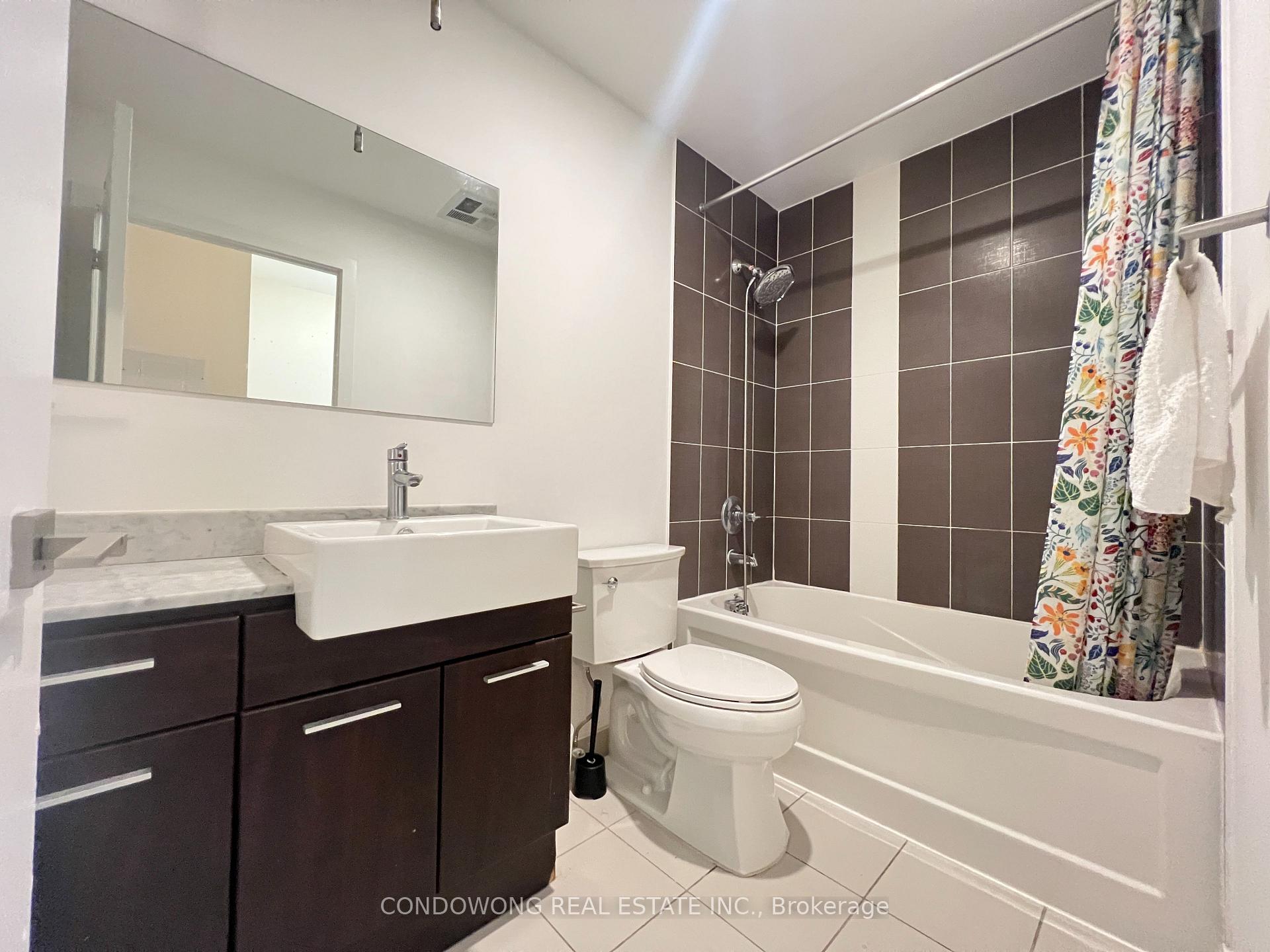 Photo 7 of Unit 1803, 770 Bay Street, Toronto, Bay Street Corridor — HOMEH