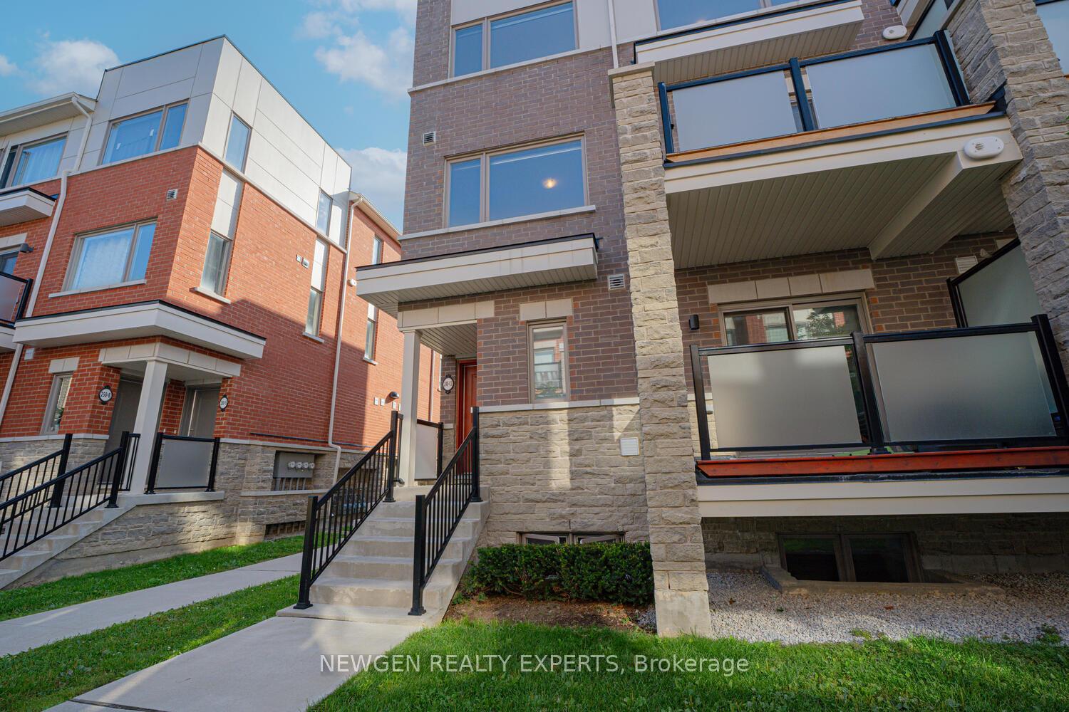 Photo 3 of Unit 13, 240 Lagerfeld Drive, Brampton, Northwest Brampton — HOMEH