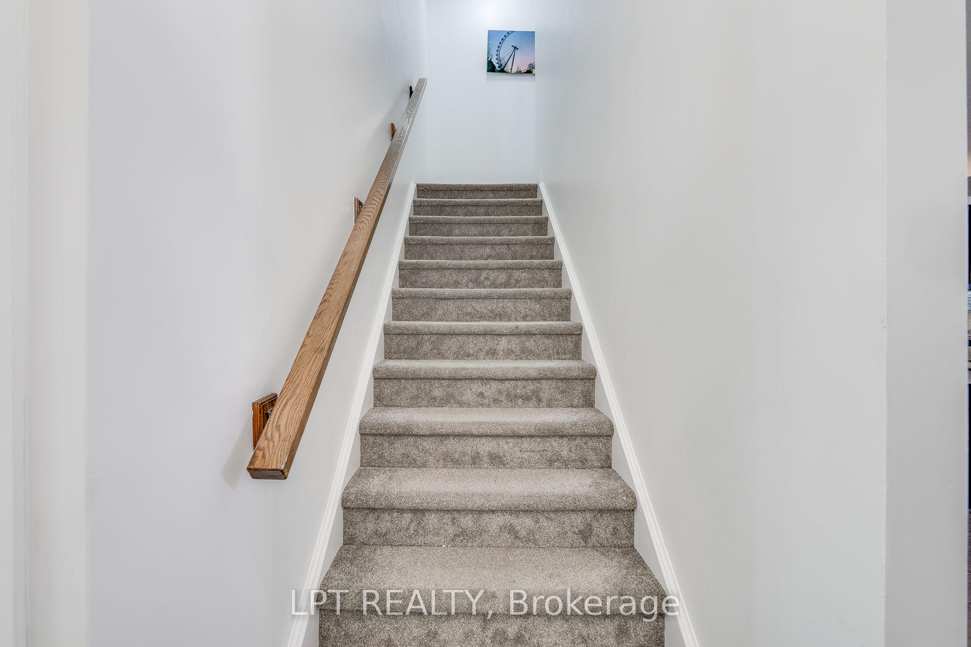 Photo 21 of 148 Hollybrook Trail S, Kitchener, Doon South — HOMEH