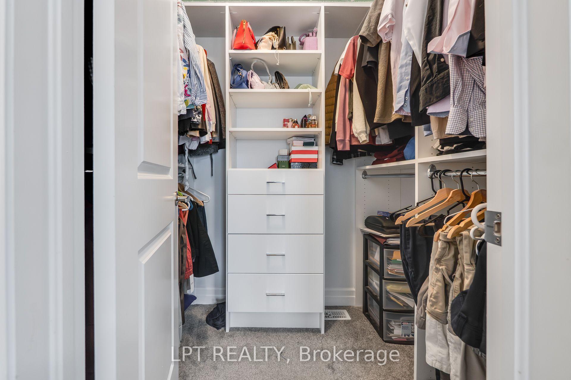 Photo 28 of 148 Hollybrook Trail S, Kitchener, Doon South — HOMEH