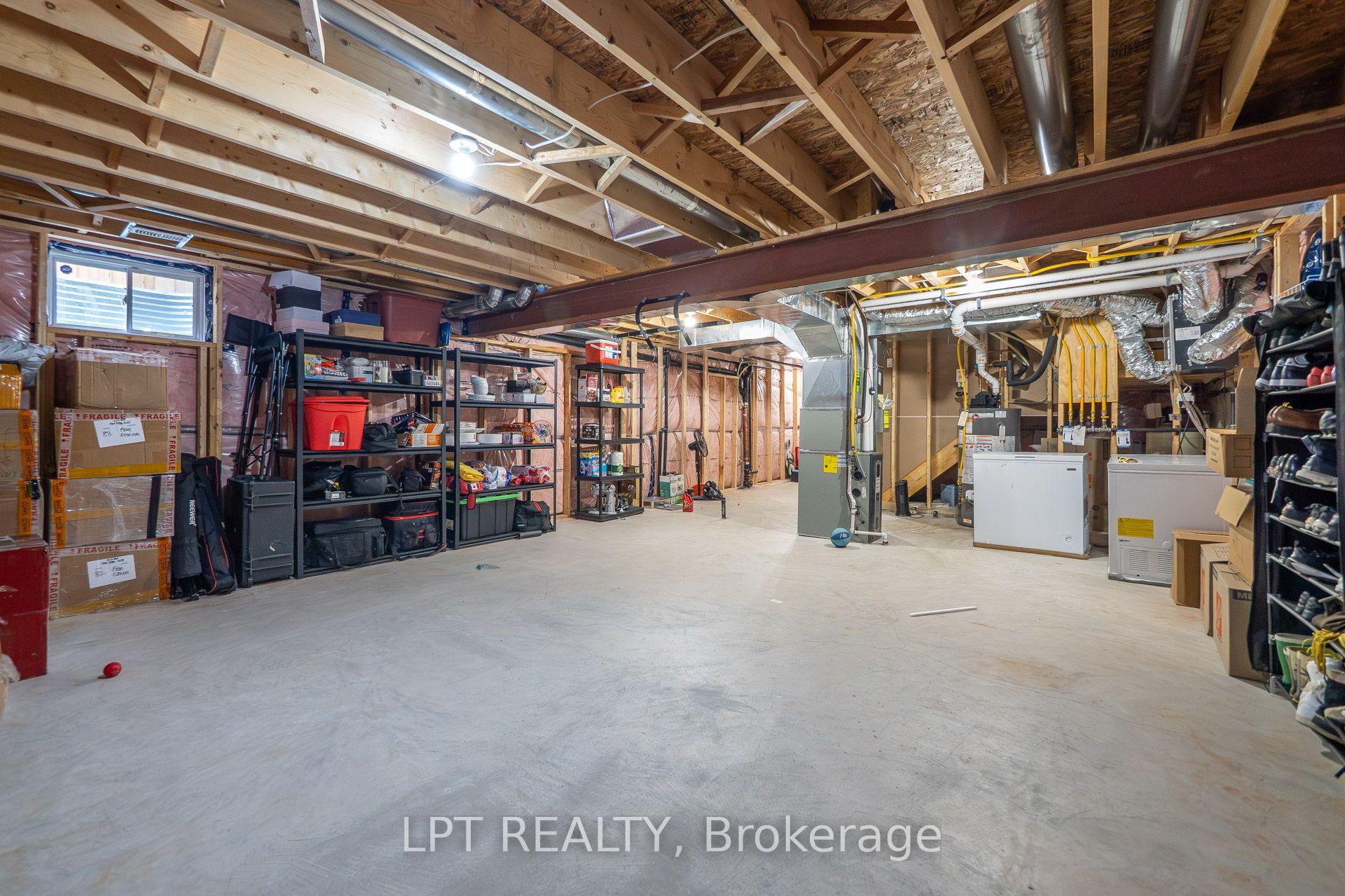 Photo 45 of 148 Hollybrook Trail S, Kitchener, Doon South — HOMEH