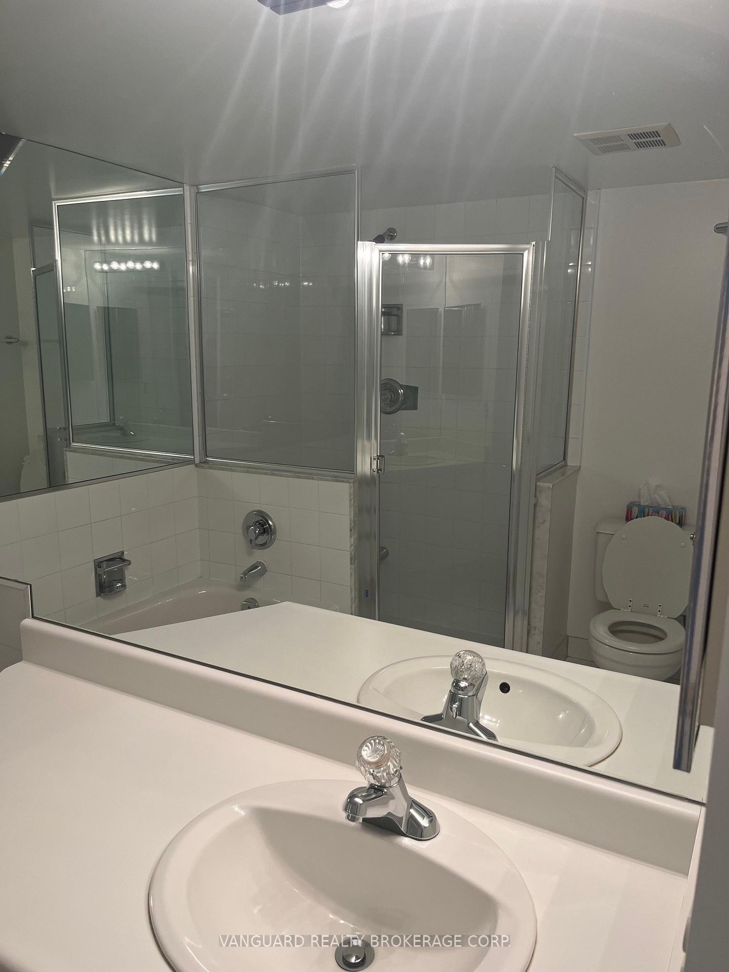 Photo 9 of Unit 1706, 7460 Bathurst Street, Vaughan, Brownridge — HOMEH