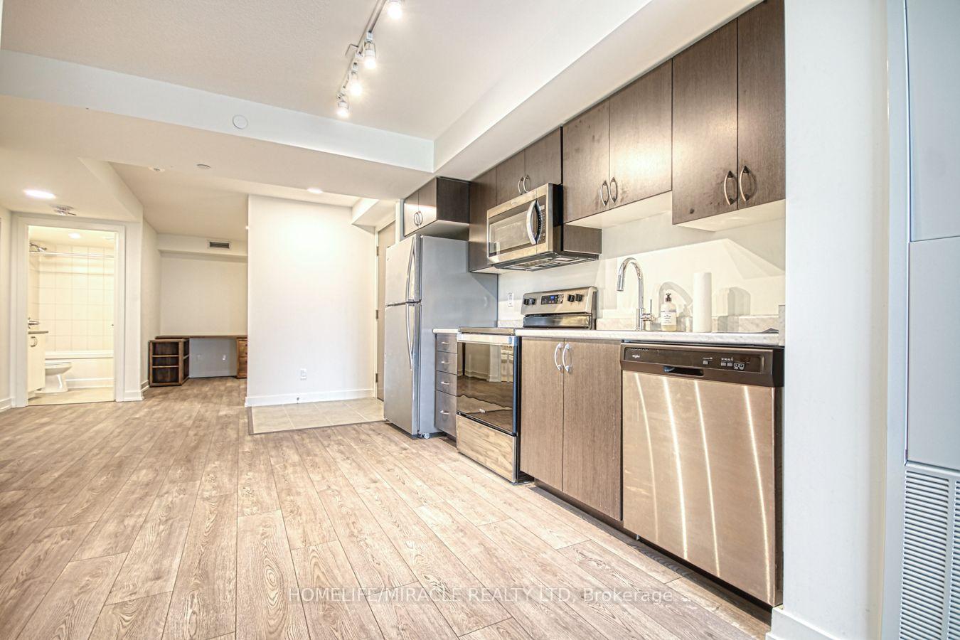 Photo 6 of Unit 402, 10 Wilby Crescent, North York, Weston — HOMEH