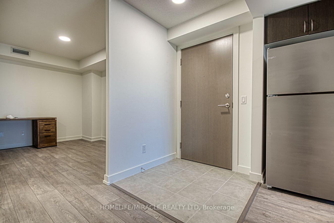 Photo 10 of Unit 402, 10 Wilby Crescent, North York, Weston — HOMEH