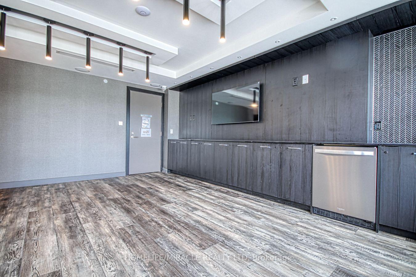 Photo 22 of Unit 402, 10 Wilby Crescent, North York, Weston — HOMEH