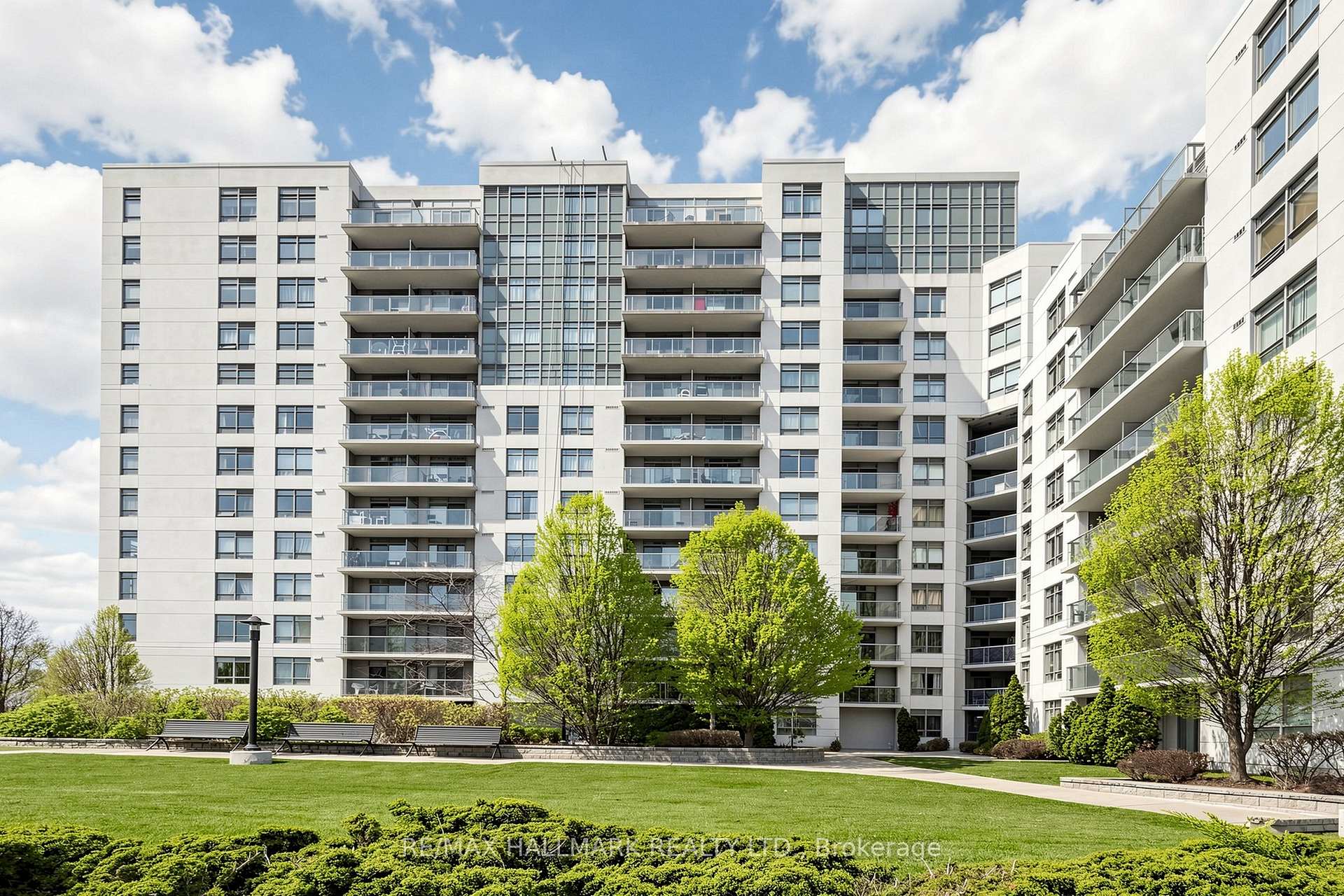 Photo 2 of Unit 1119, 812 Lansdowne Avenue, Toronto, Dovercourt-Wallace Emerson-Junction — HOMEH