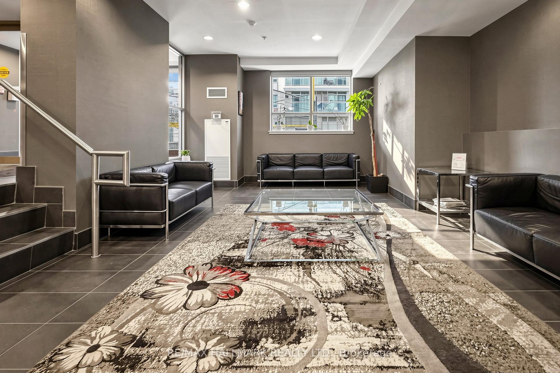 Photo 4 of Unit 1119, 812 Lansdowne Avenue, Toronto, Dovercourt-Wallace Emerson-Junction — HOMEH