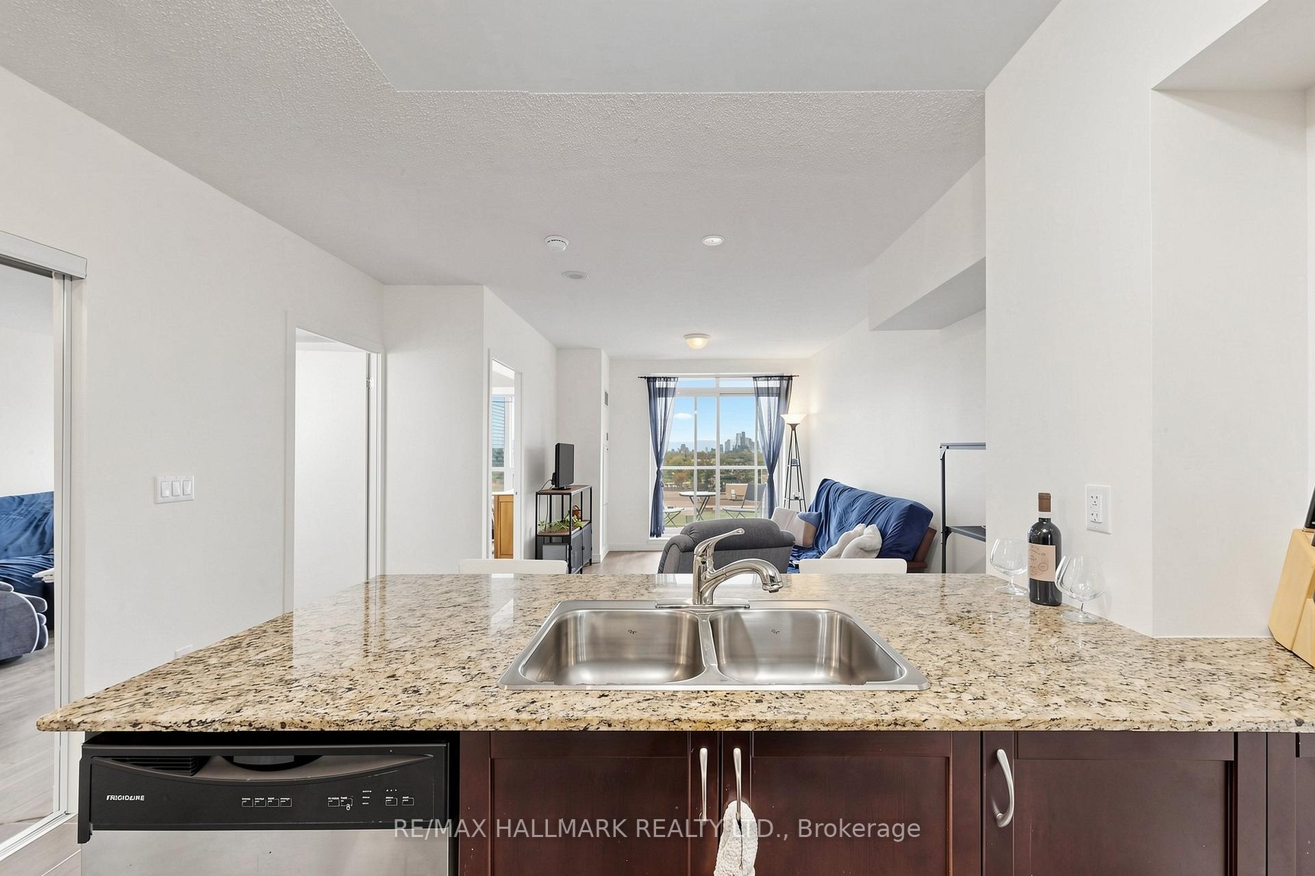 Photo 17 of Unit 1119, 812 Lansdowne Avenue, Toronto, Dovercourt-Wallace Emerson-Junction — HOMEH