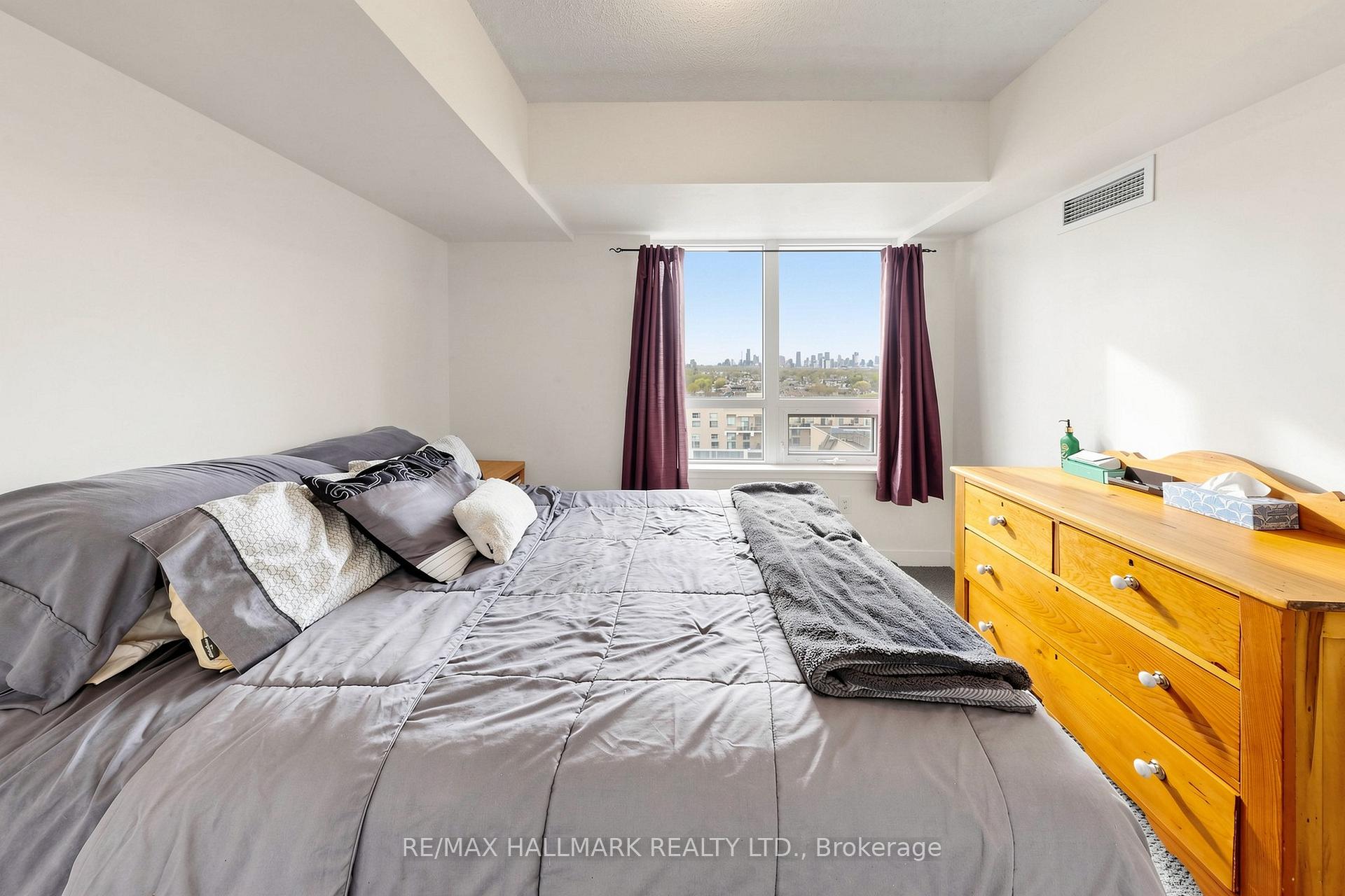 Photo 22 of Unit 1119, 812 Lansdowne Avenue, Toronto, Dovercourt-Wallace Emerson-Junction — HOMEH