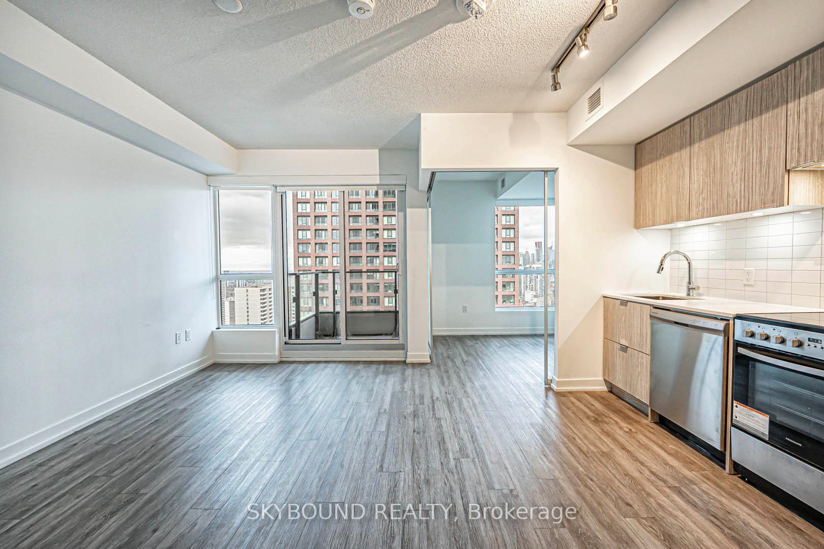 Photo 4 of Unit 2901, 395 Bloor Street E, Toronto, North St. James Town — HOMEH