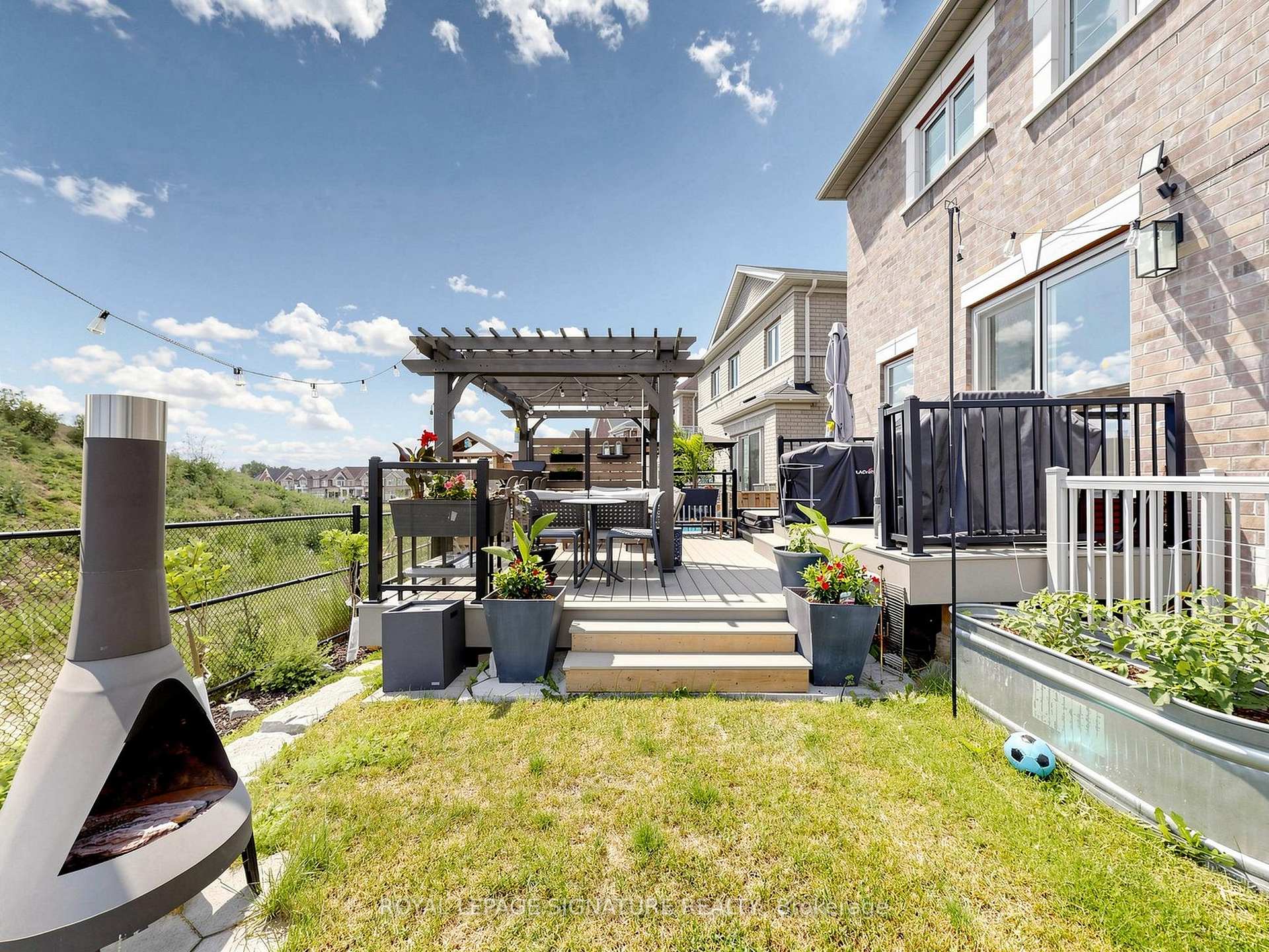 Photo 37 of 47 Dotchson Avenue, Caledon, Rural Caledon — HOMEH