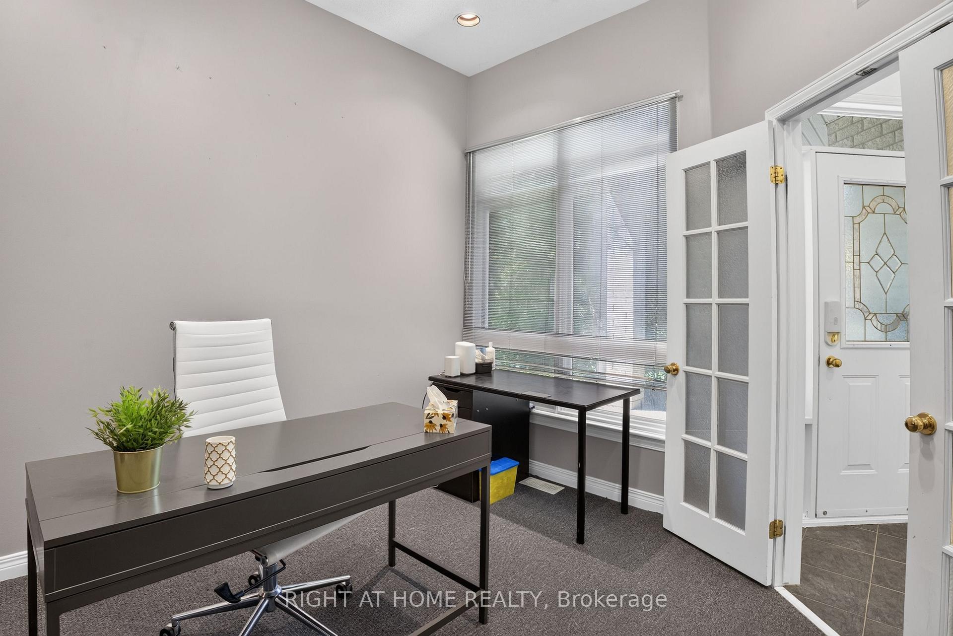 Photo 2 of 26 Evanshen Crescent, Ottawa, Kanata - Kanata Lakes/Heritage Hills — HOMEH