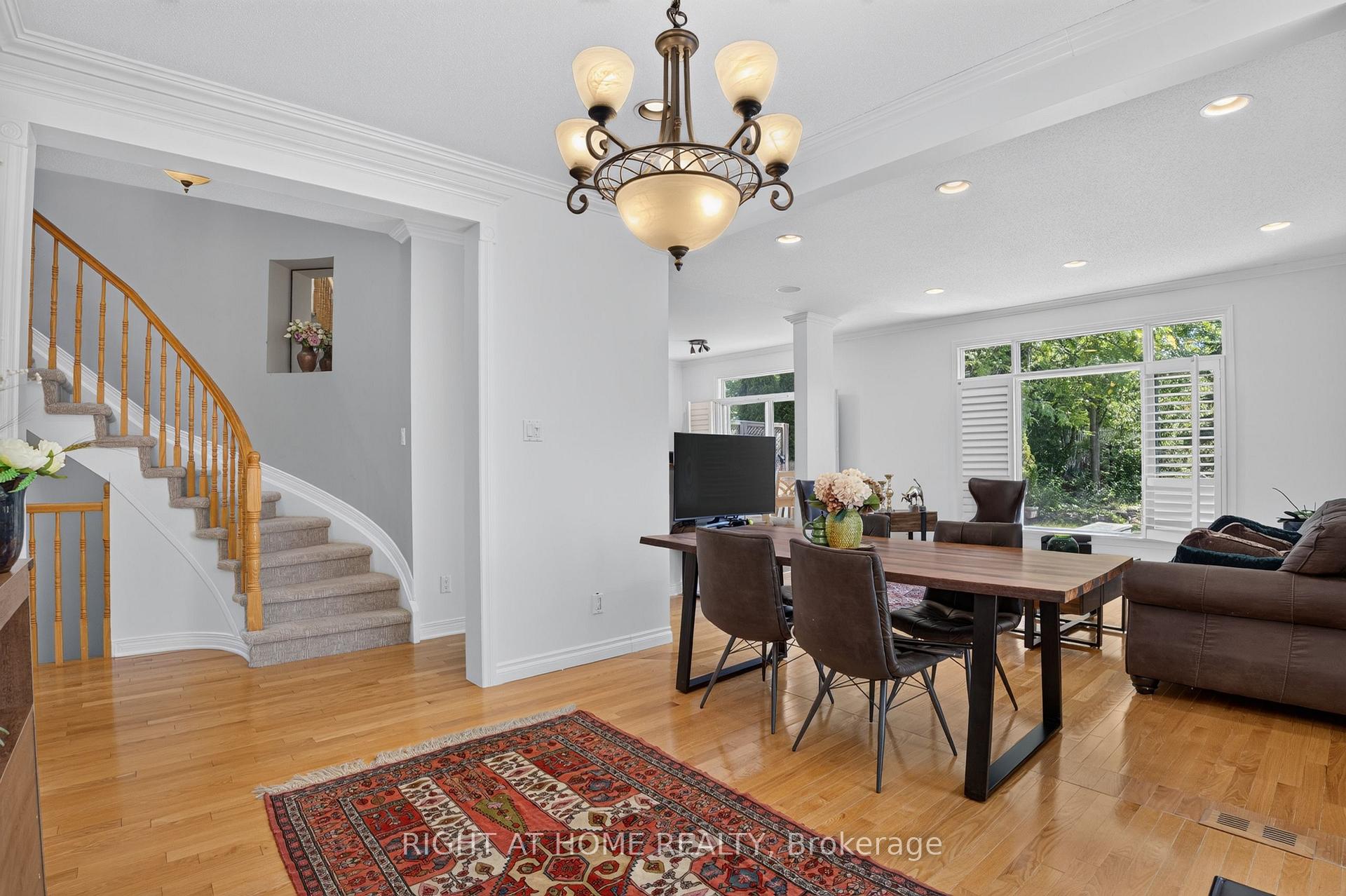 Photo 7 of 26 Evanshen Crescent, Ottawa, Kanata - Kanata Lakes/Heritage Hills — HOMEH