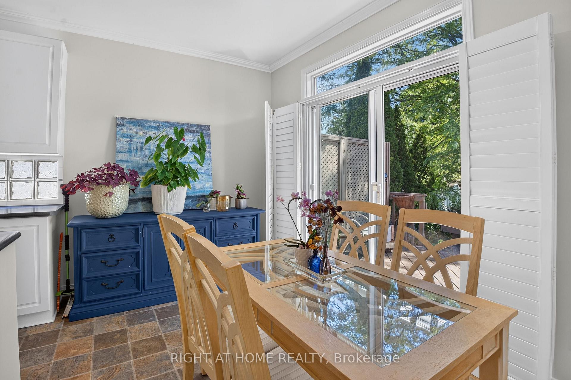 Photo 16 of 26 Evanshen Crescent, Ottawa, Kanata - Kanata Lakes/Heritage Hills — HOMEH
