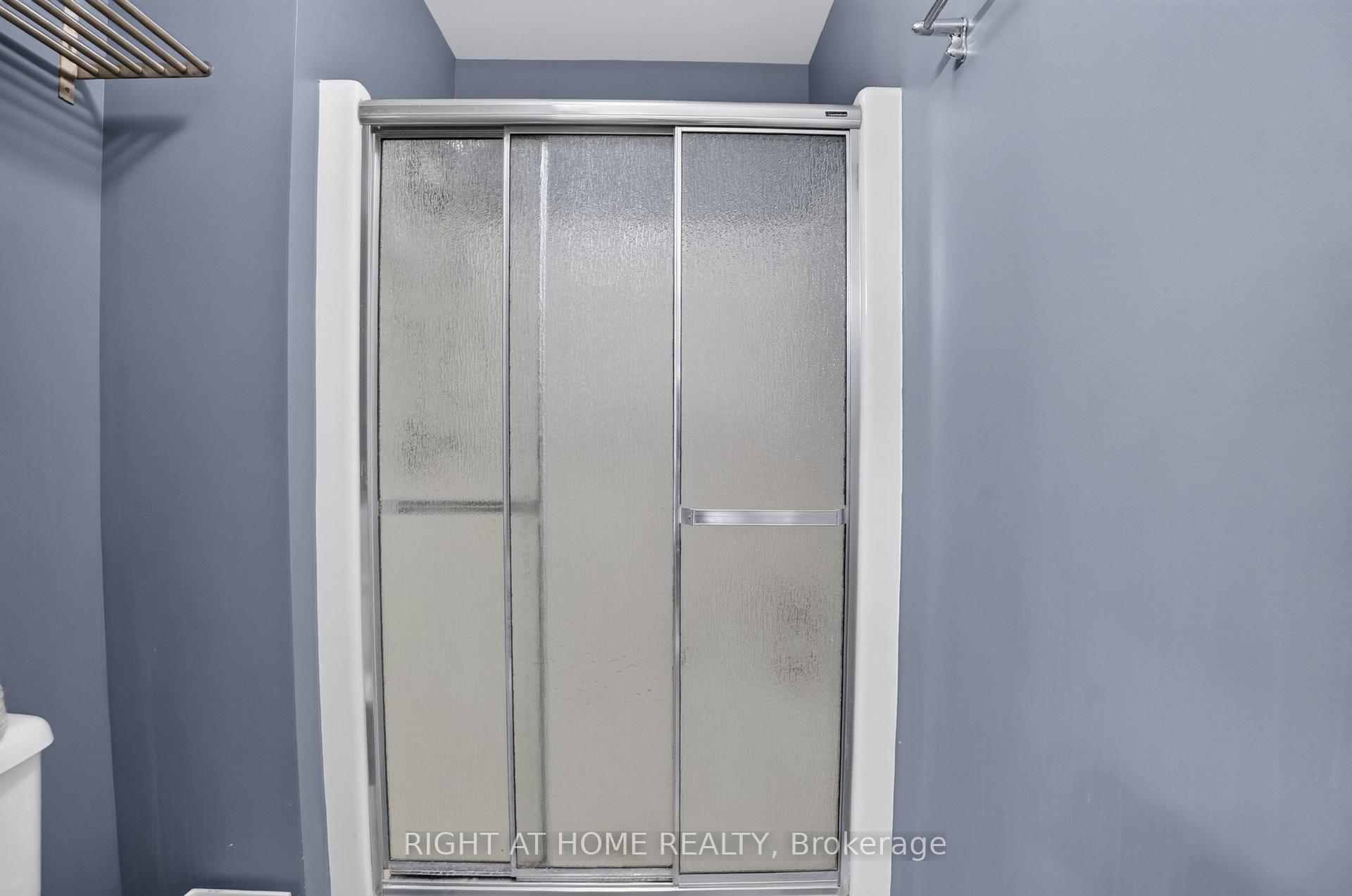 Photo 27 of 26 Evanshen Crescent, Ottawa, Kanata - Kanata Lakes/Heritage Hills — HOMEH