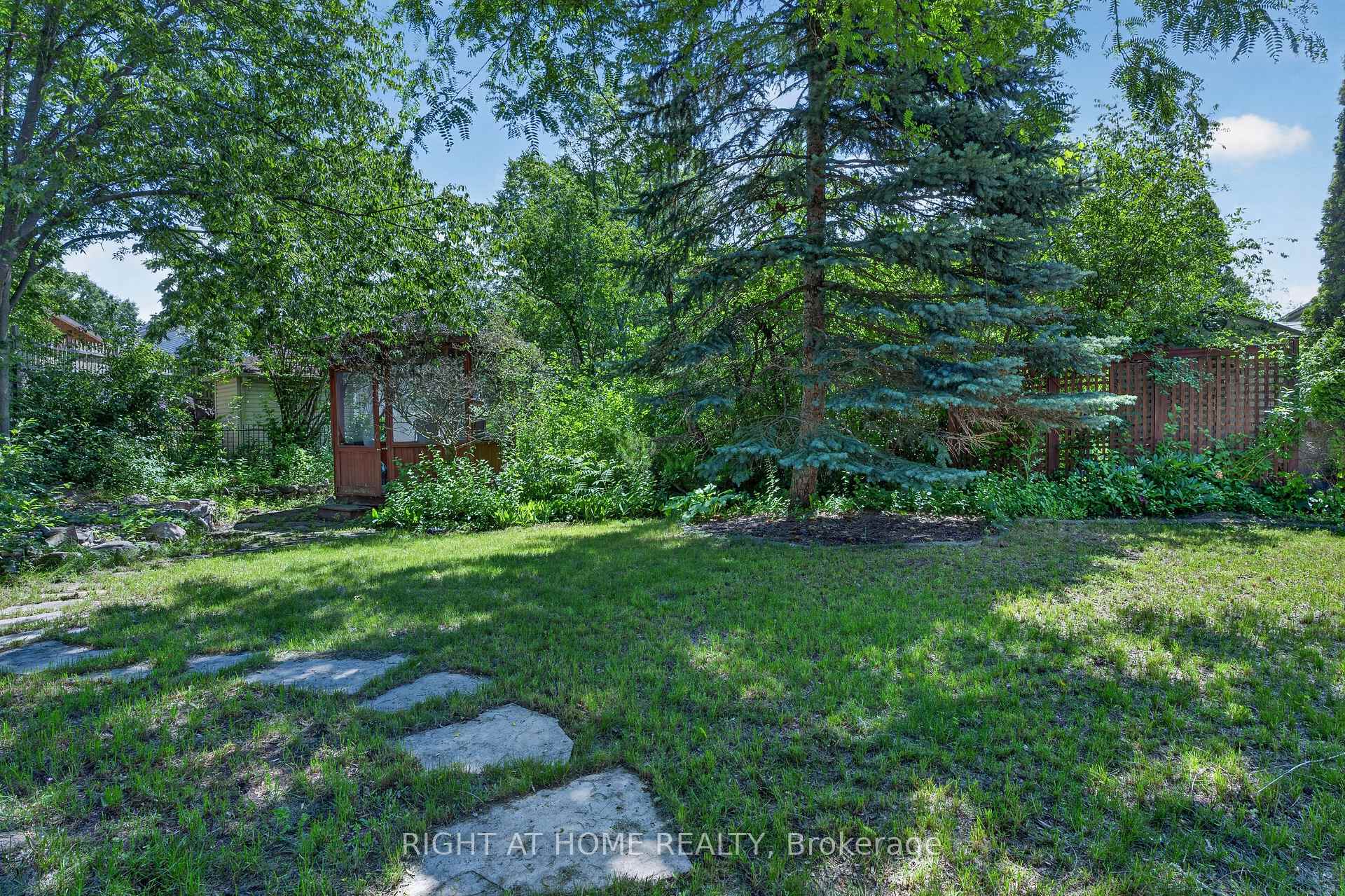 Photo 38 of 26 Evanshen Crescent, Ottawa, Kanata - Kanata Lakes/Heritage Hills — HOMEH