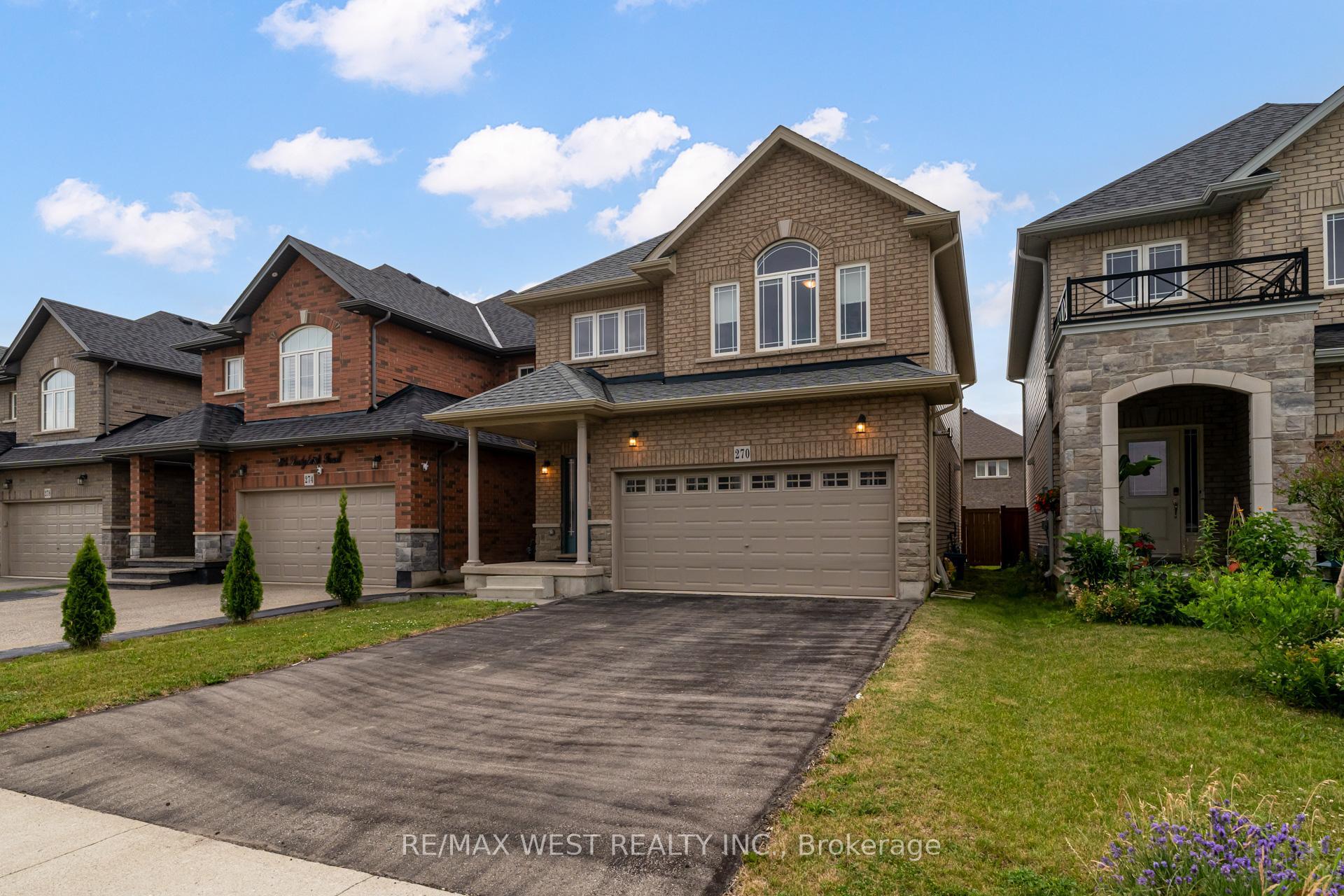 Photo 2 of 270 Dalgleish Trail, Hamilton, Stoney Creek — HOMEH