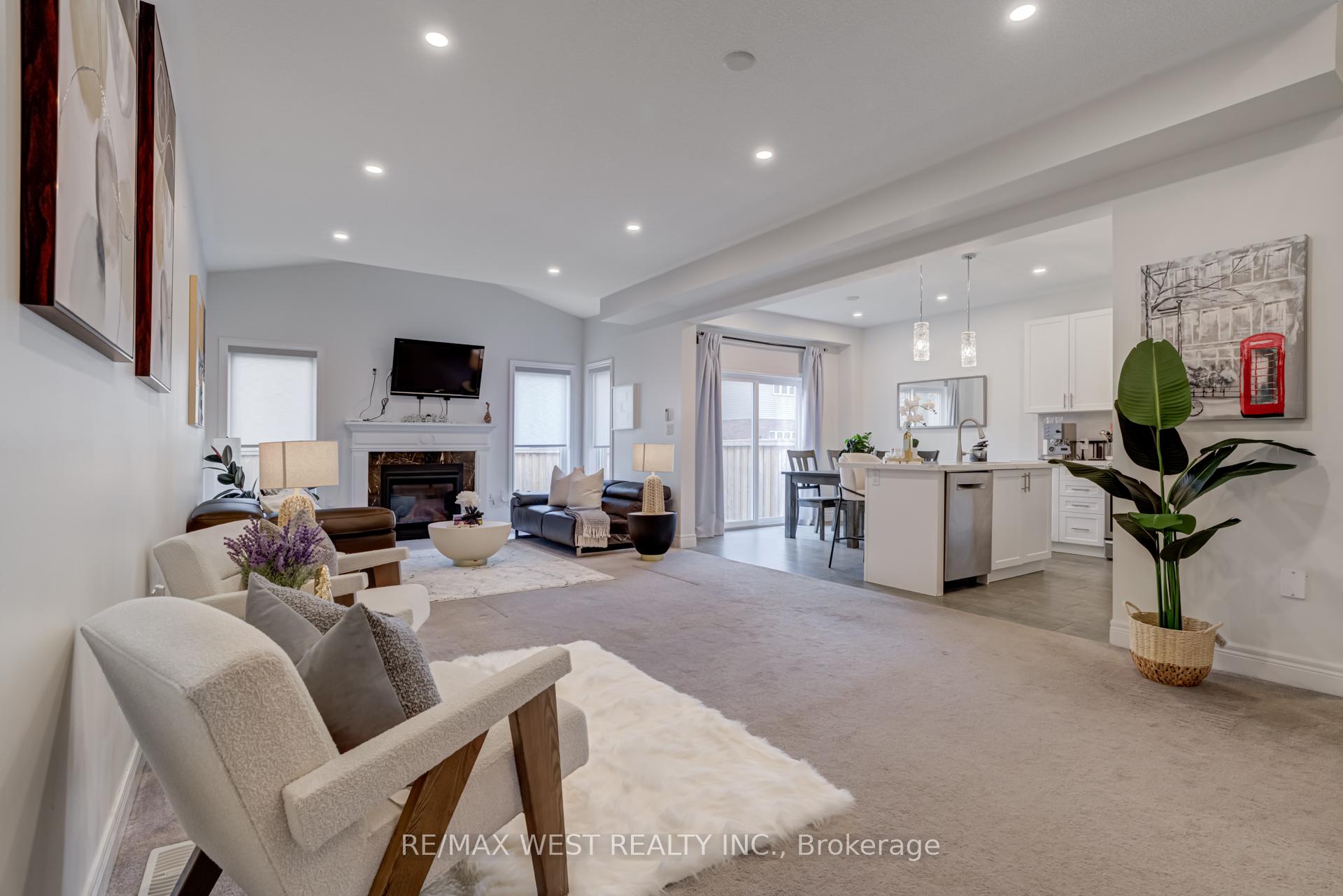 Photo 5 of 270 Dalgleish Trail, Hamilton, Stoney Creek — HOMEH