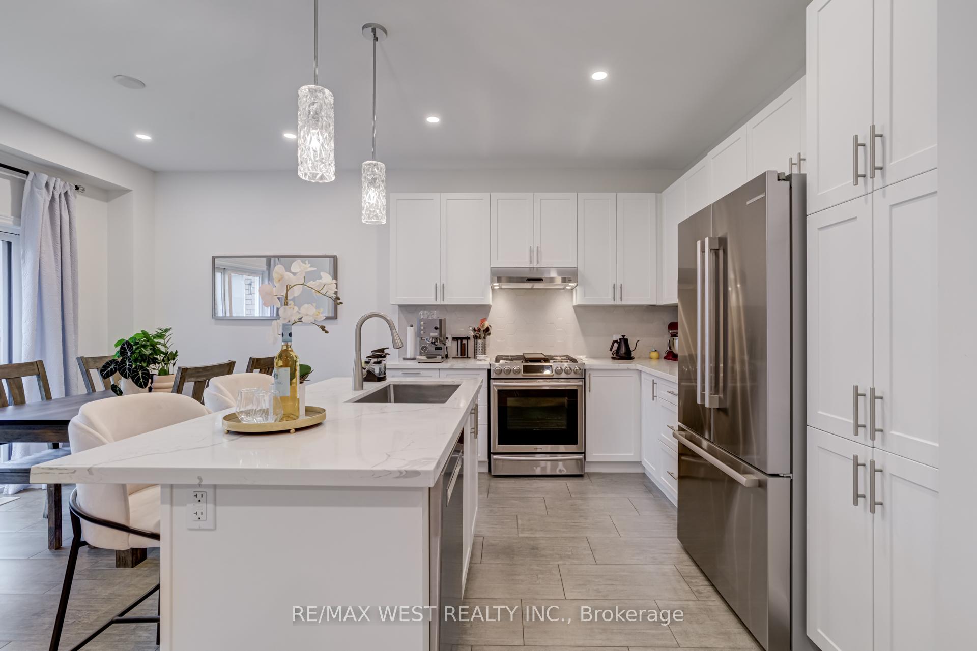 Photo 13 of 270 Dalgleish Trail, Hamilton, Stoney Creek — HOMEH